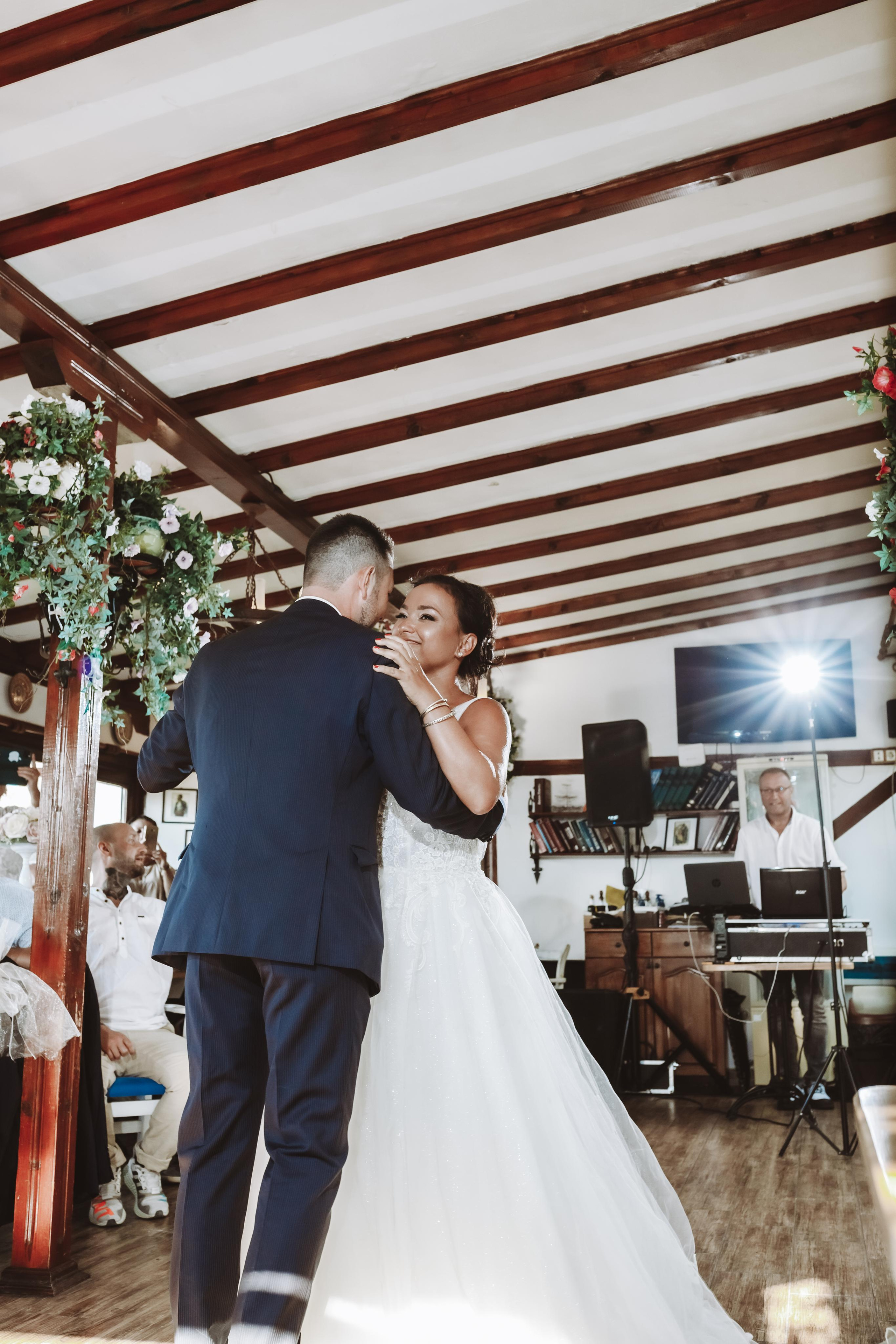 Сватба несебър. Фотограф Ирина Йотова