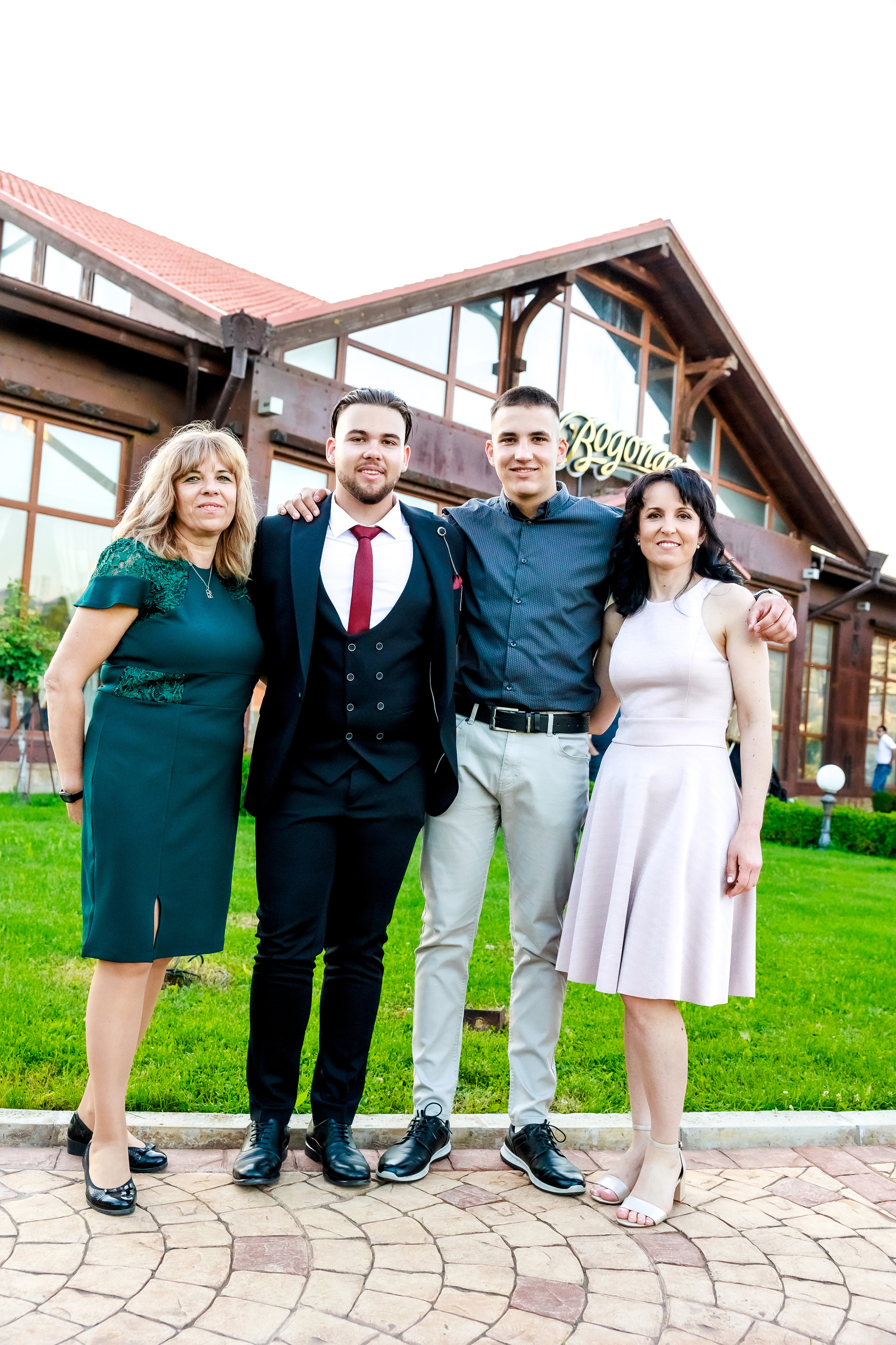 Абитуриентски бал 2022. Фотограф Ирина Йотова