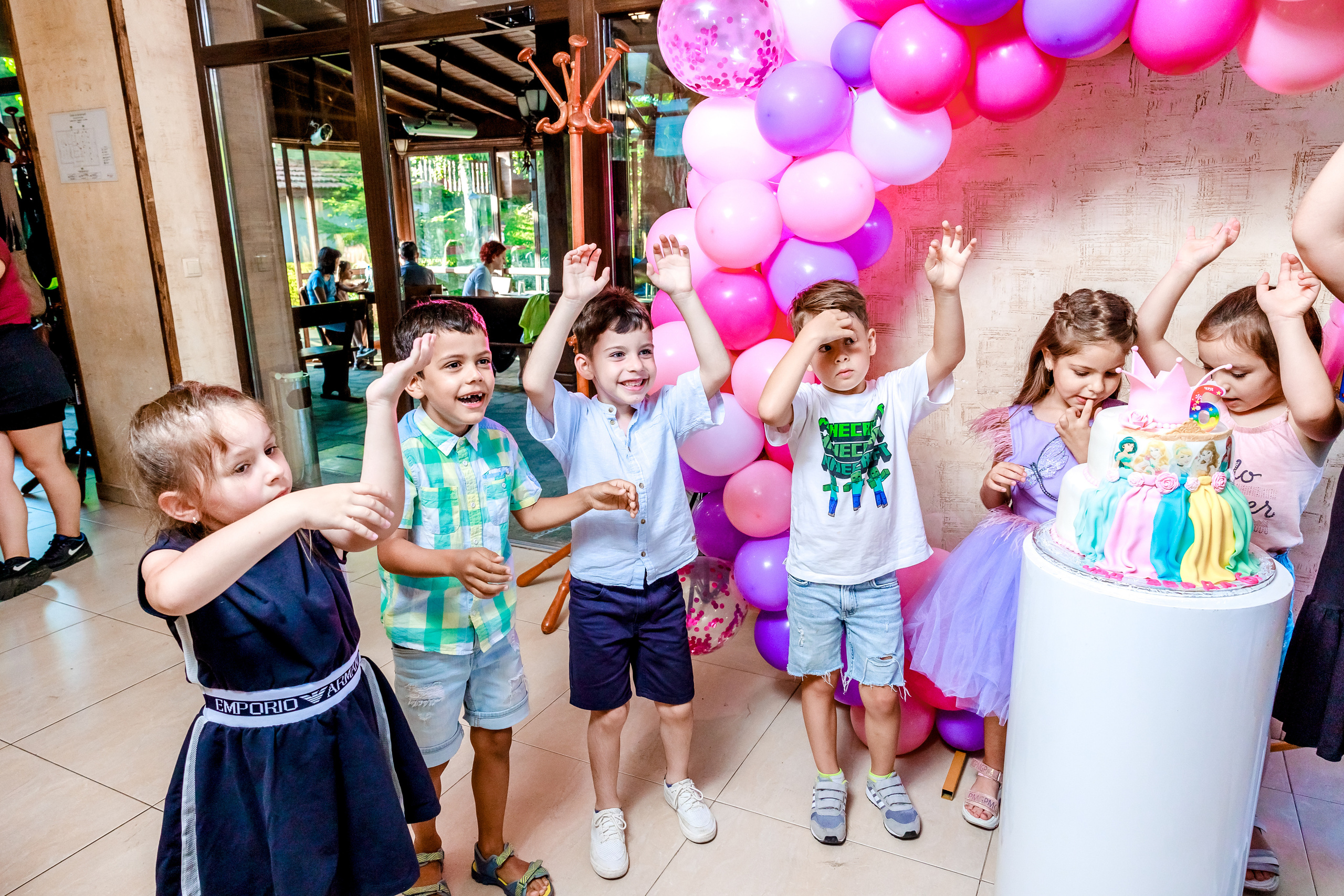 Честит Рожден Ден. Фотограф Ирина Йотова