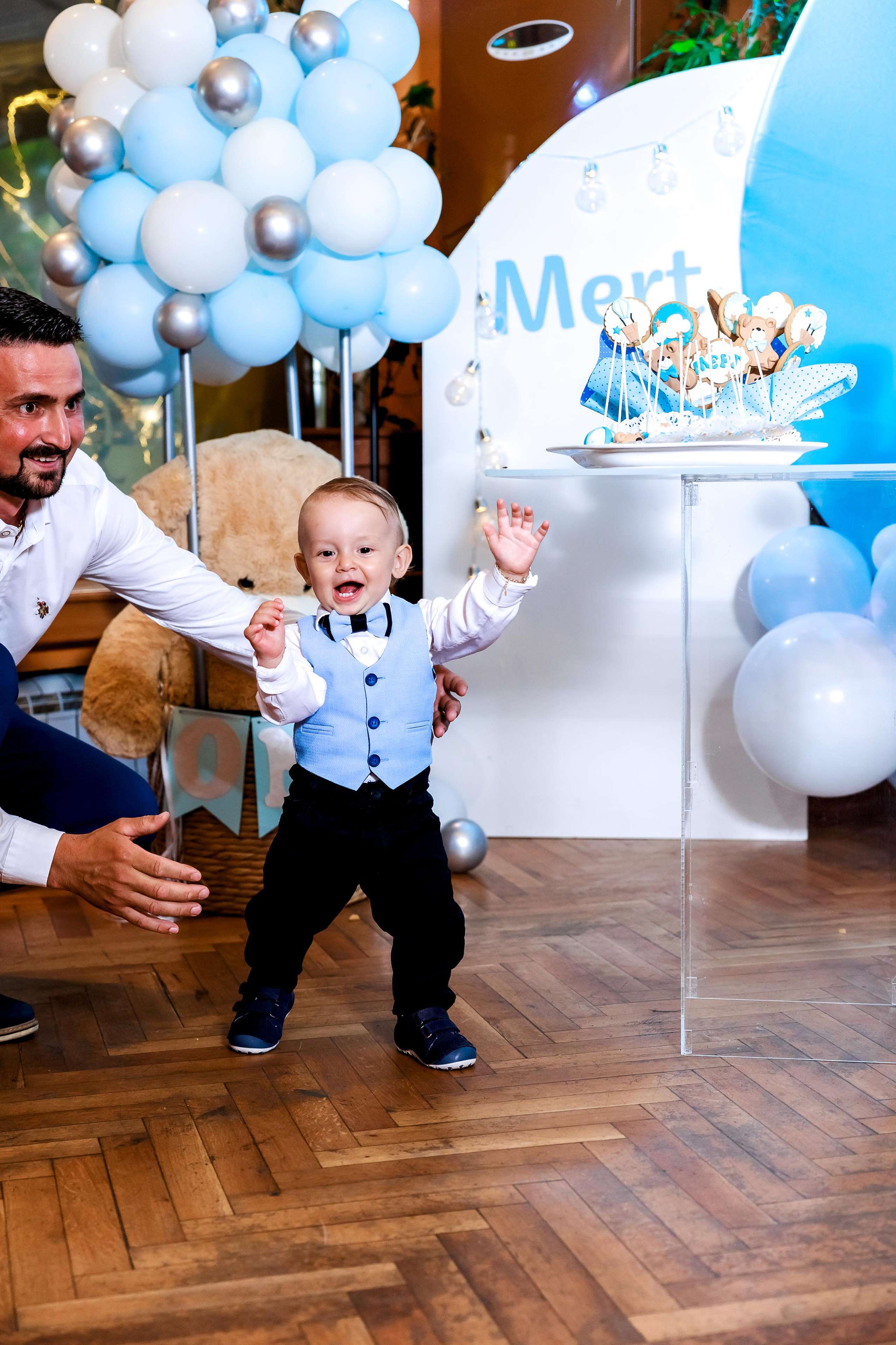 Честит Рожден Ден. Фотограф Ирина Йотова