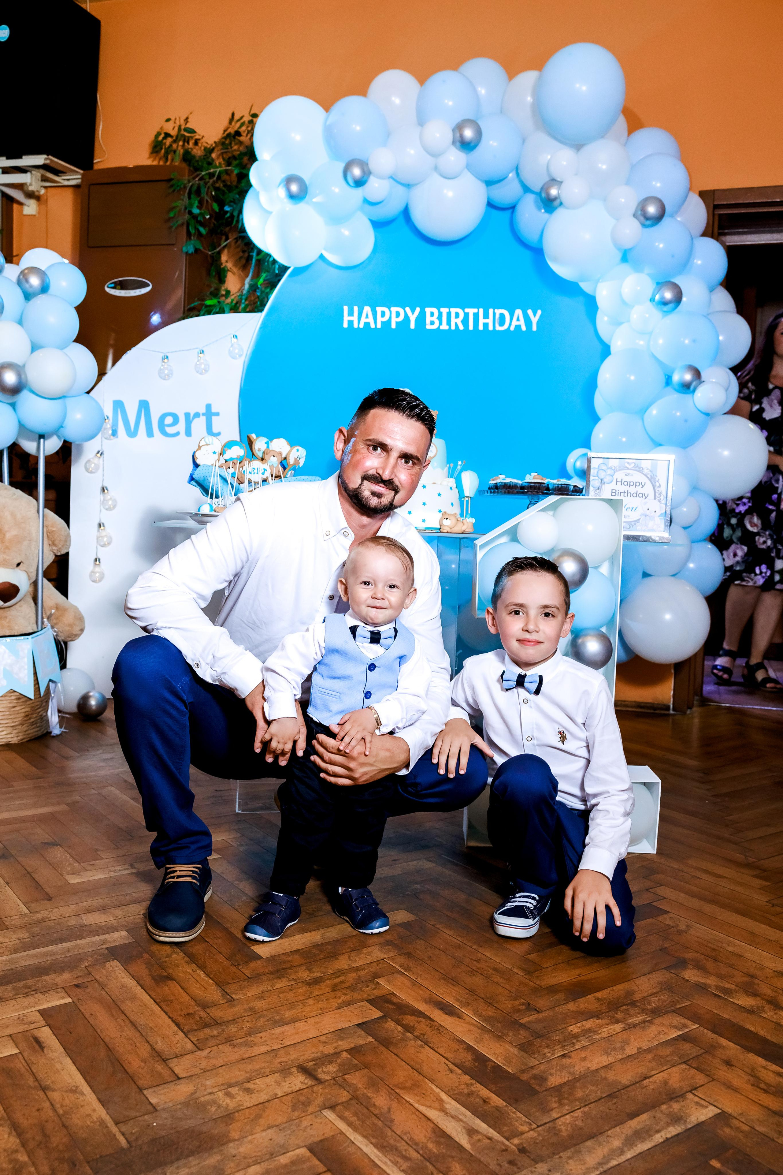 Честит Рожден Ден. Фотограф Ирина Йотова