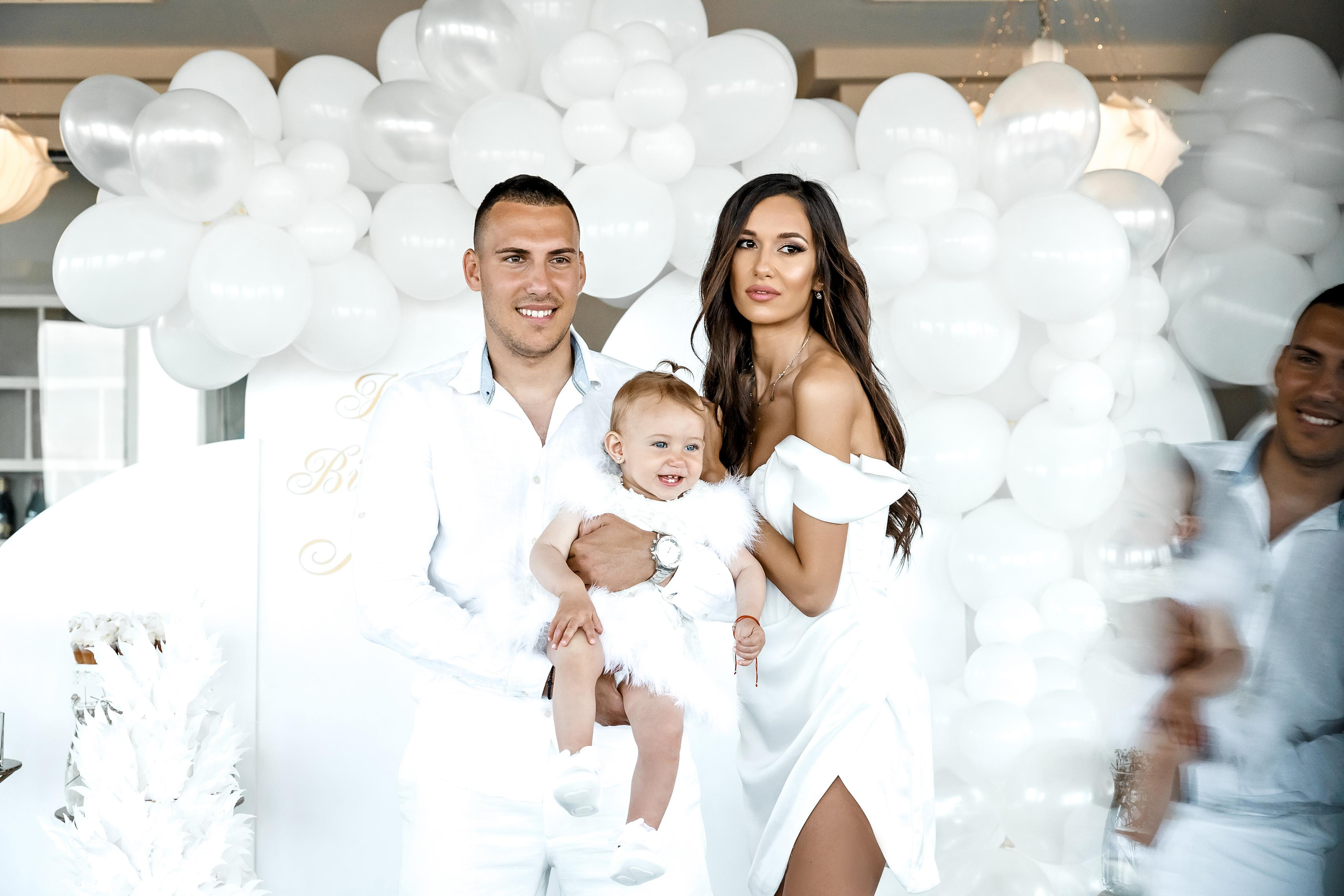 Честит Първи Рожден Ден. Фотограф Ирина Йотова