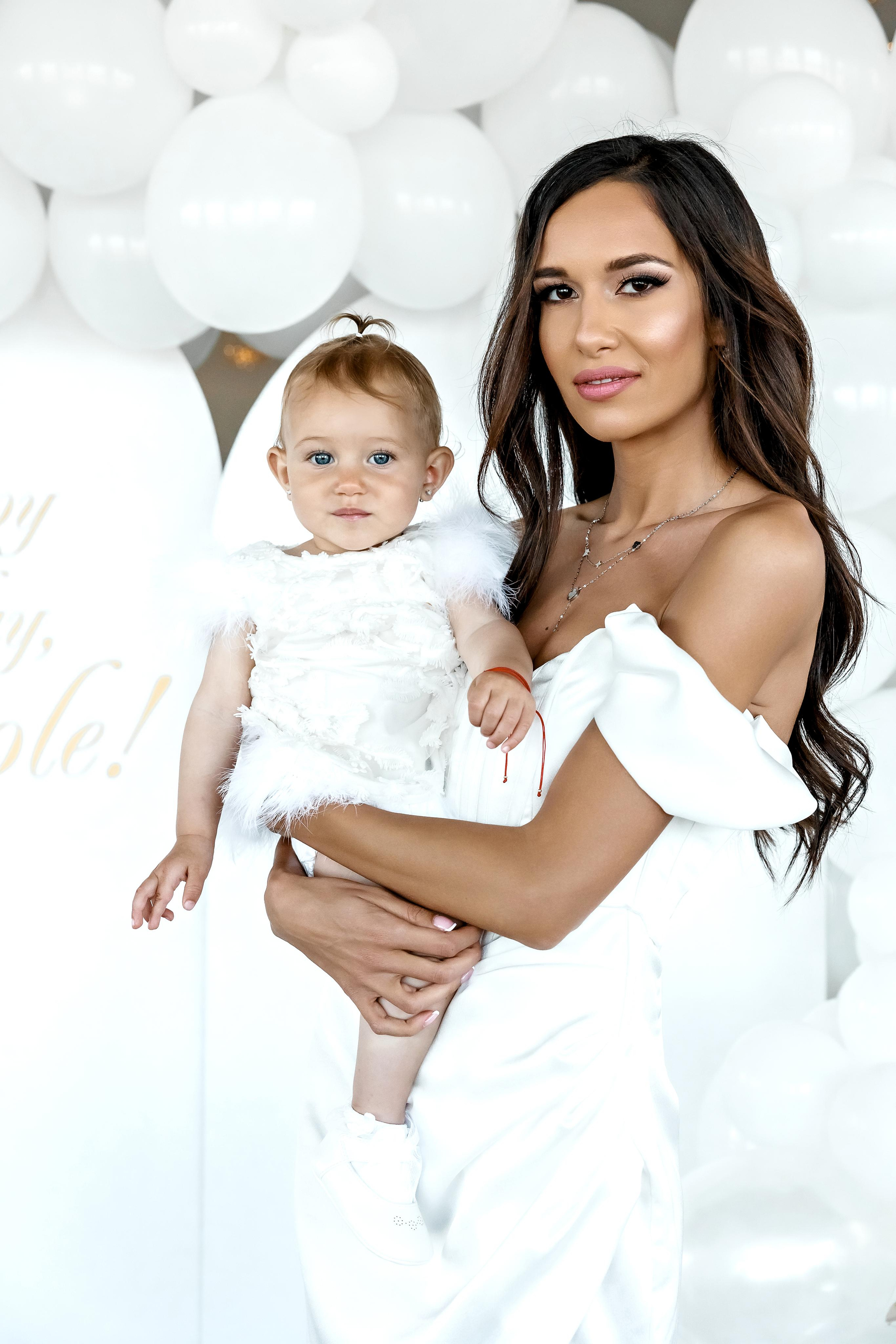 Честит Първи Рожден Ден. Фотограф Ирина Йотова