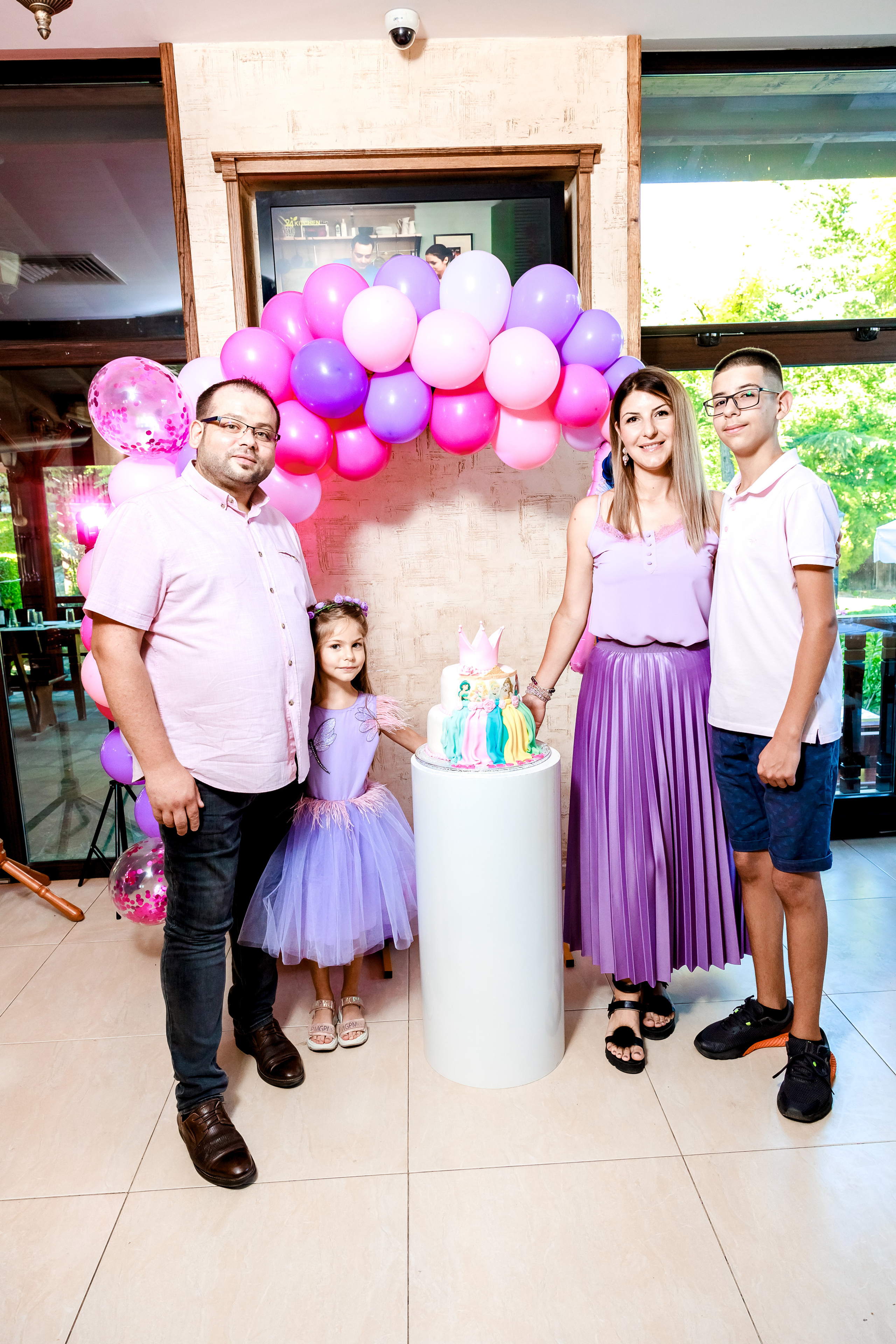 Честит Рожден Ден. Фотограф Ирина Йотова