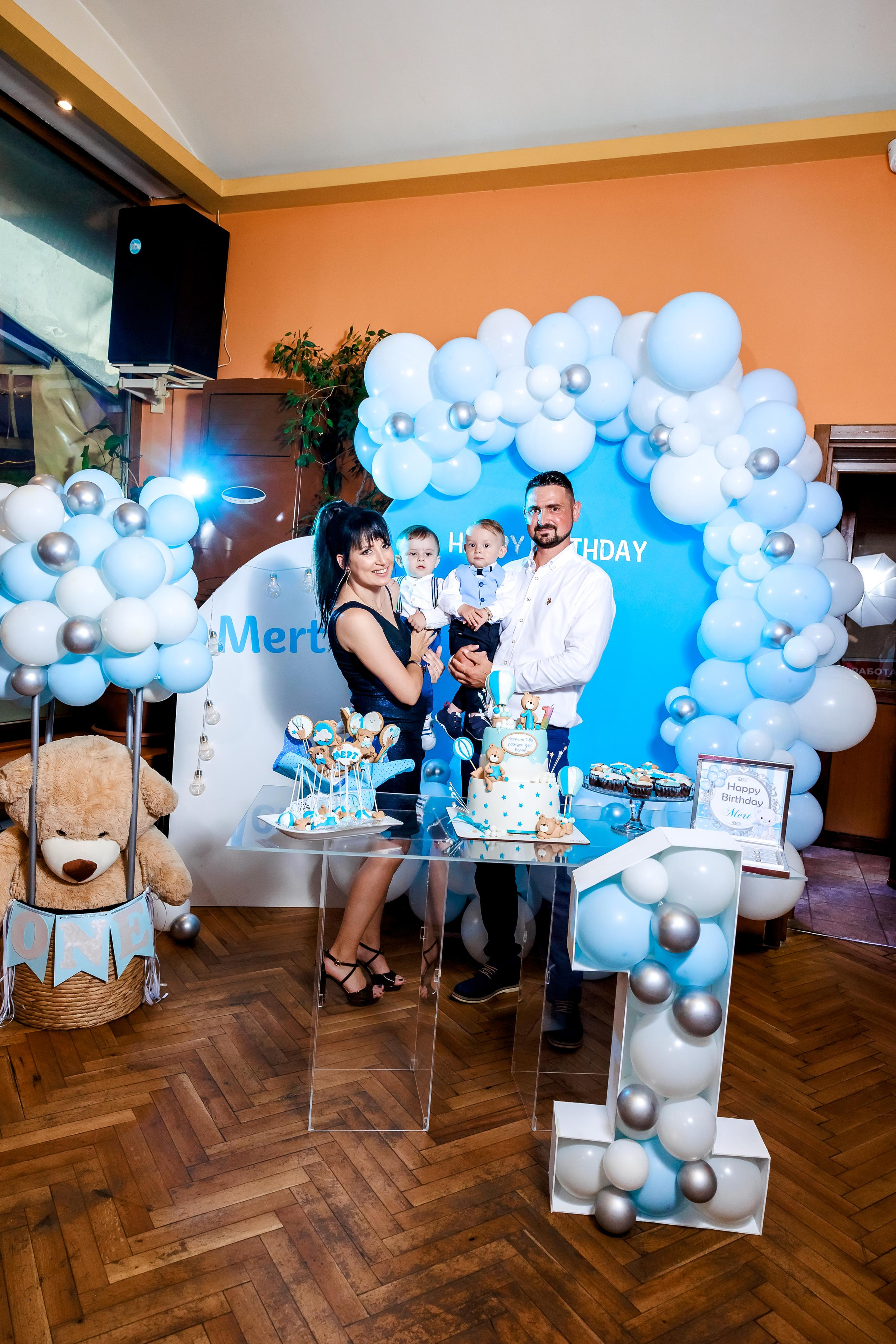 Честит Рожден Ден. Фотограф Ирина Йотова