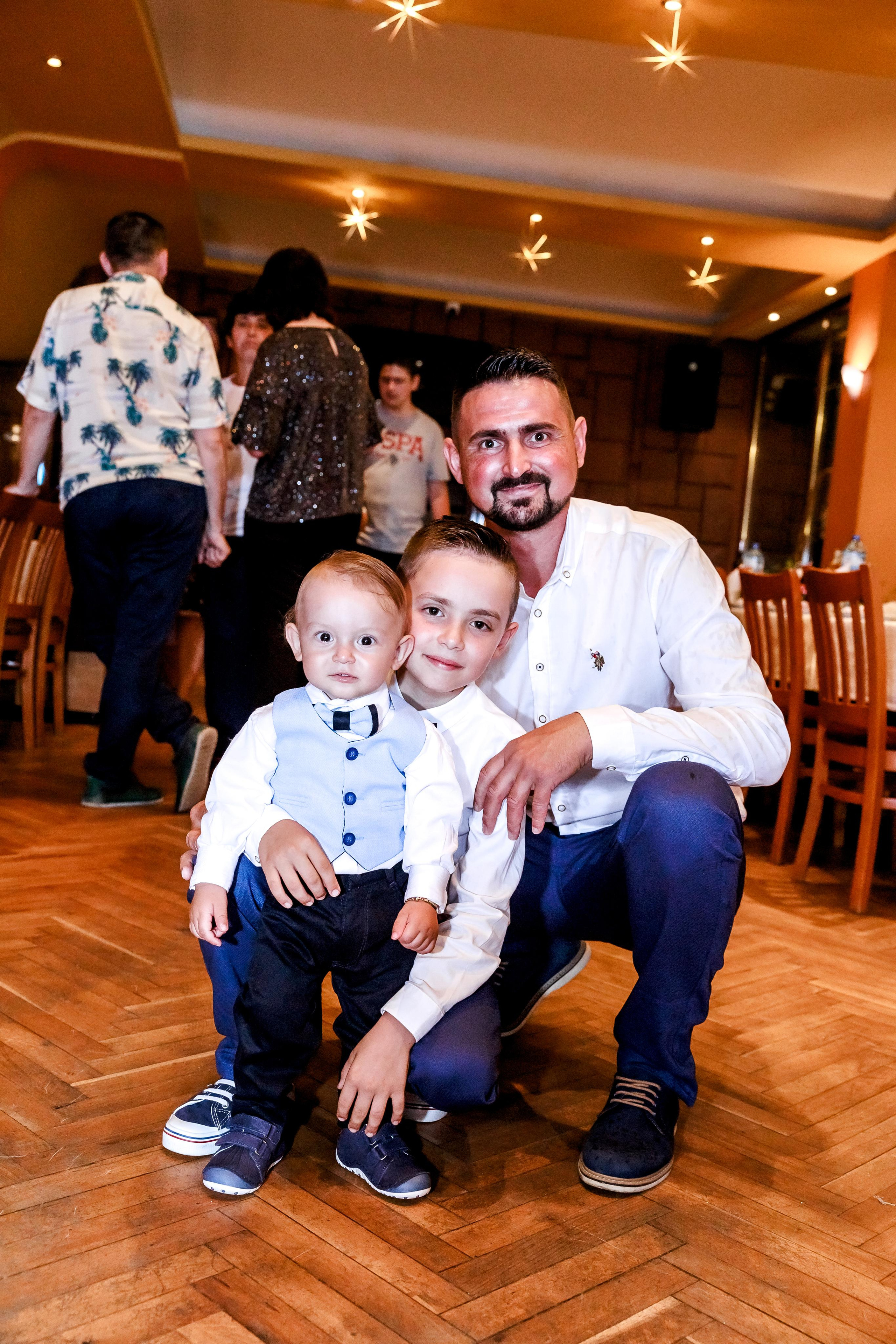 Честит Рожден Ден. Фотограф Ирина Йотова