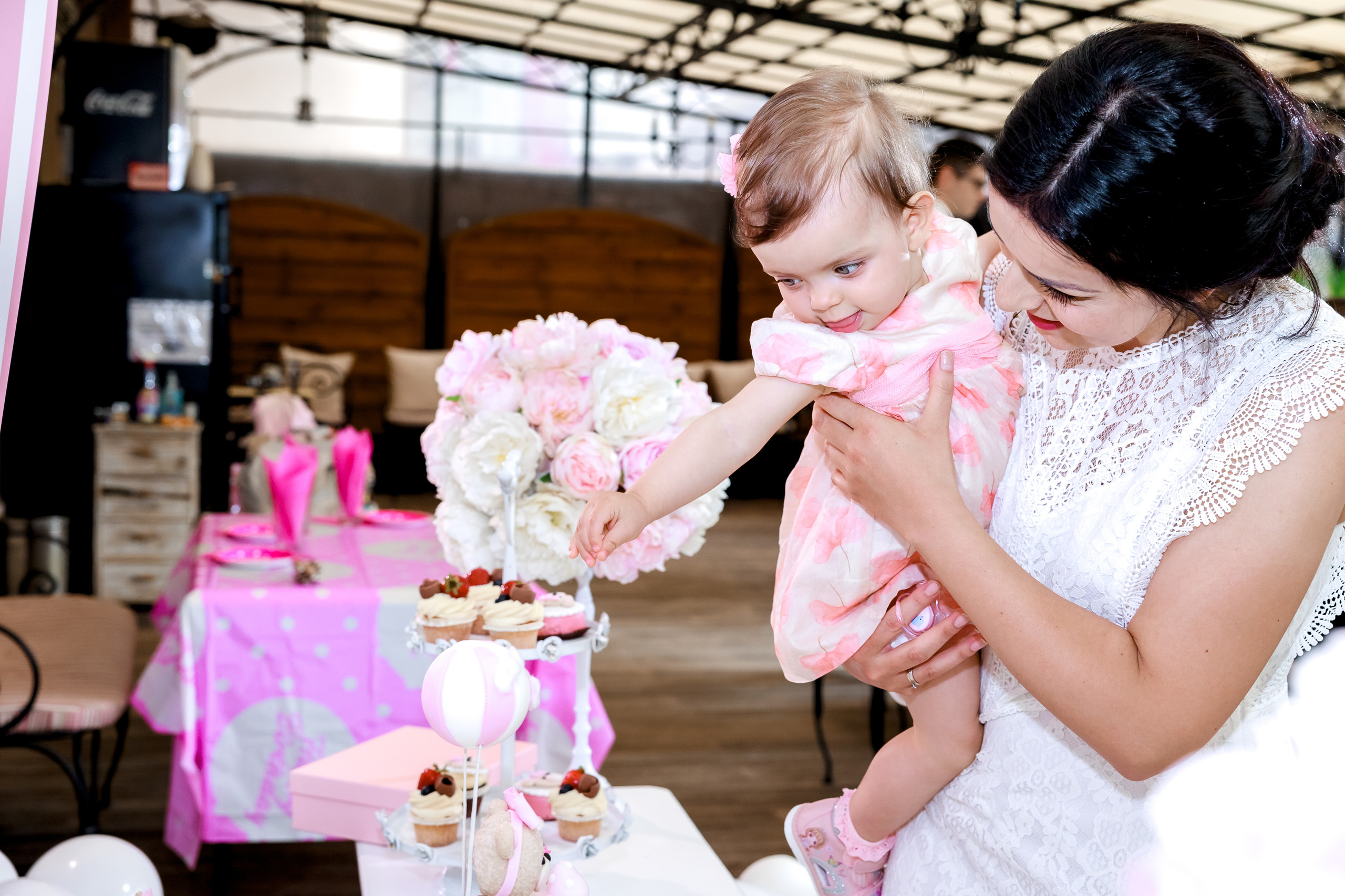 Честит Първи Рожден Ден. Фотограф Ирина Йотова