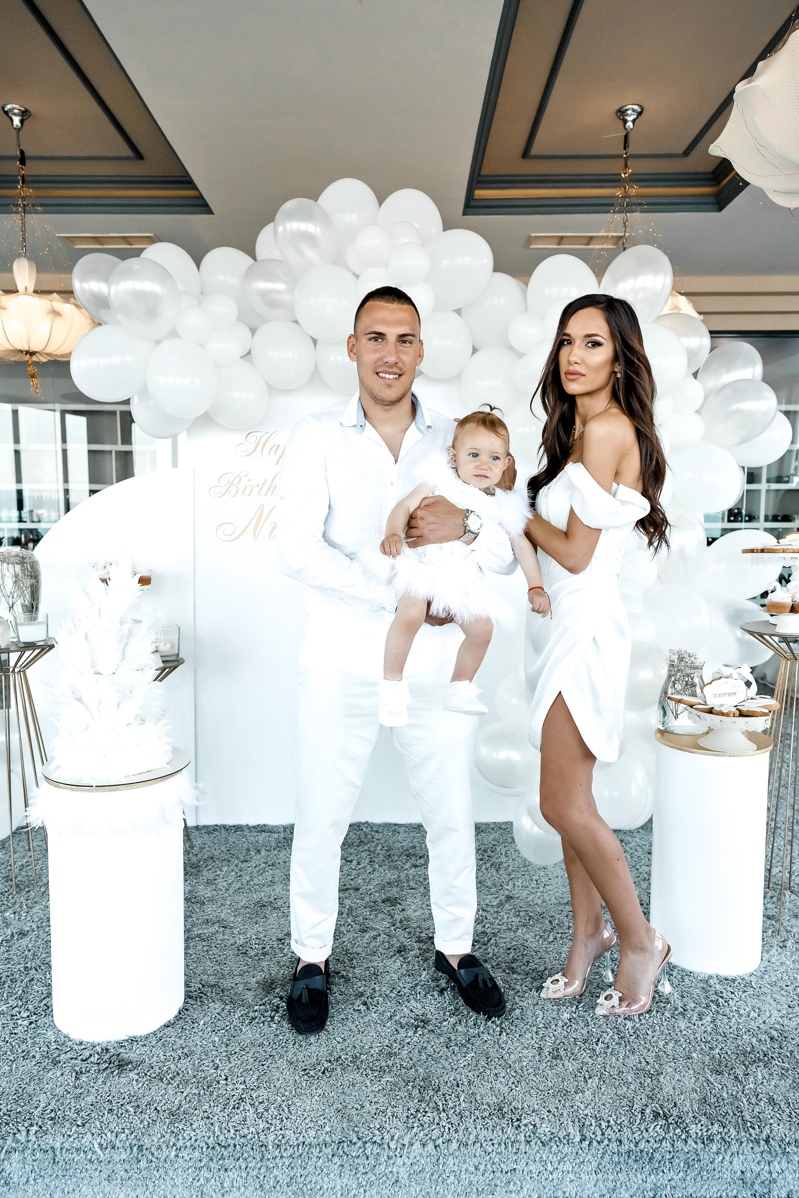 Честит Първи Рожден Ден. Фотограф Ирина Йотова