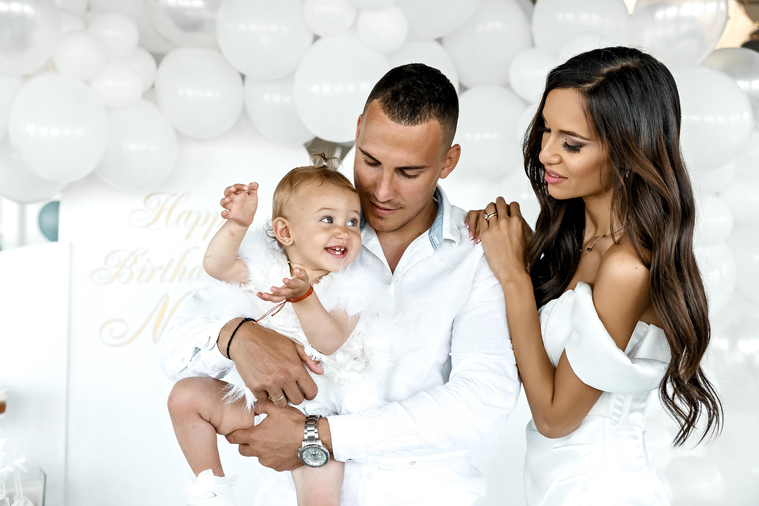 Честит Първи Рожден Ден. Фотограф Ирина Йотова