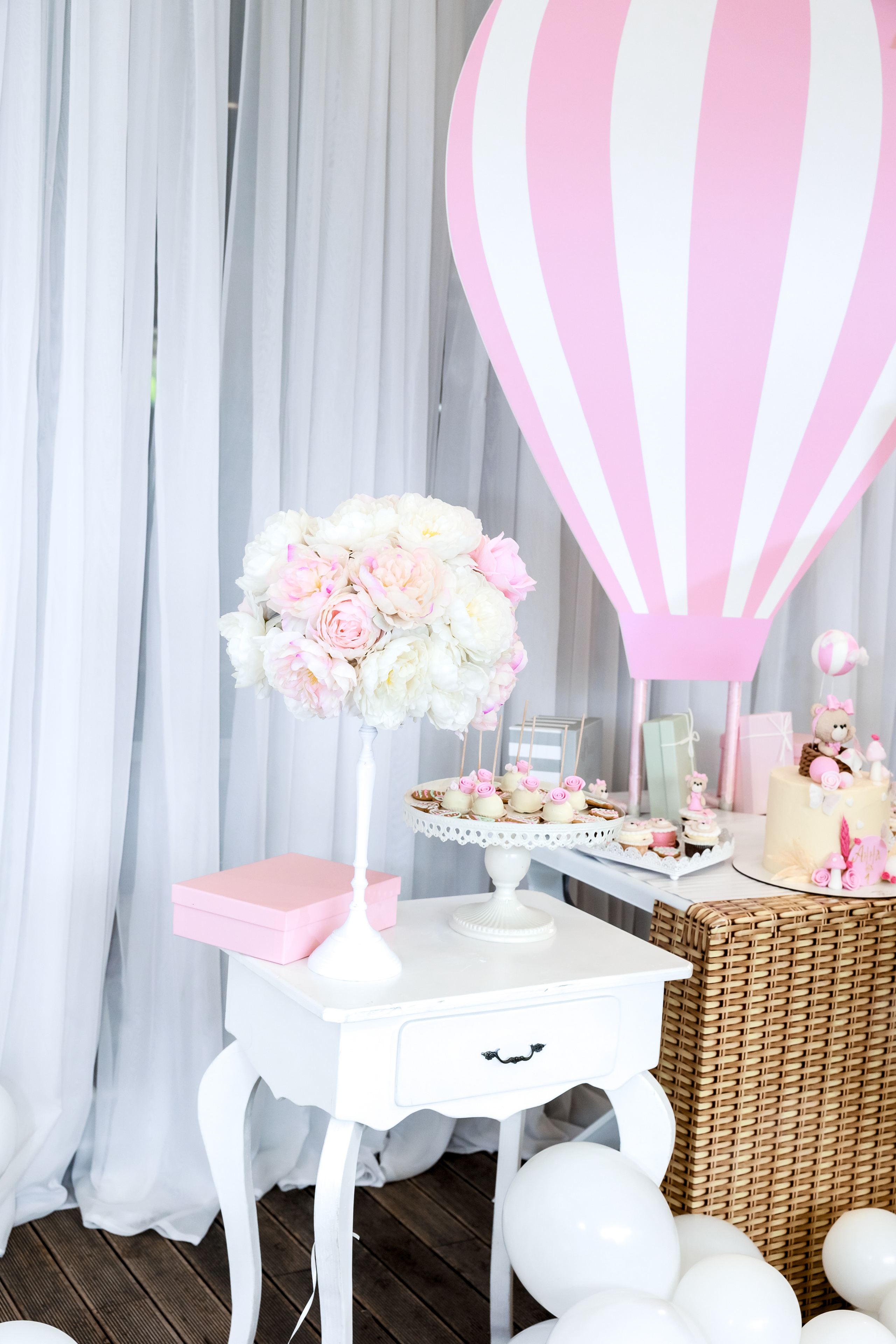 Честит Първи Рожден Ден. Фотограф Ирина Йотова