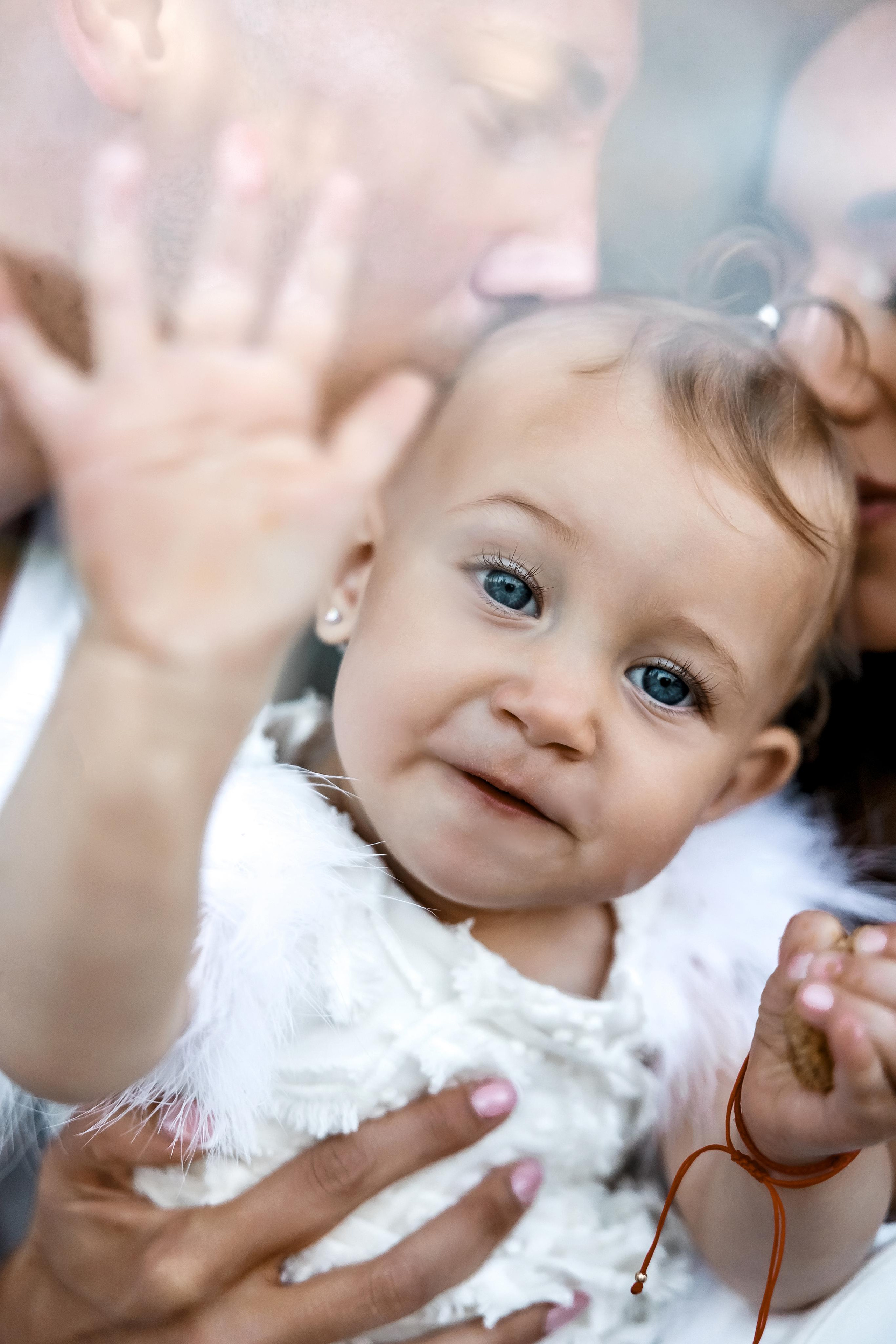 Честит Първи Рожден Ден. Фотограф Ирина Йотова