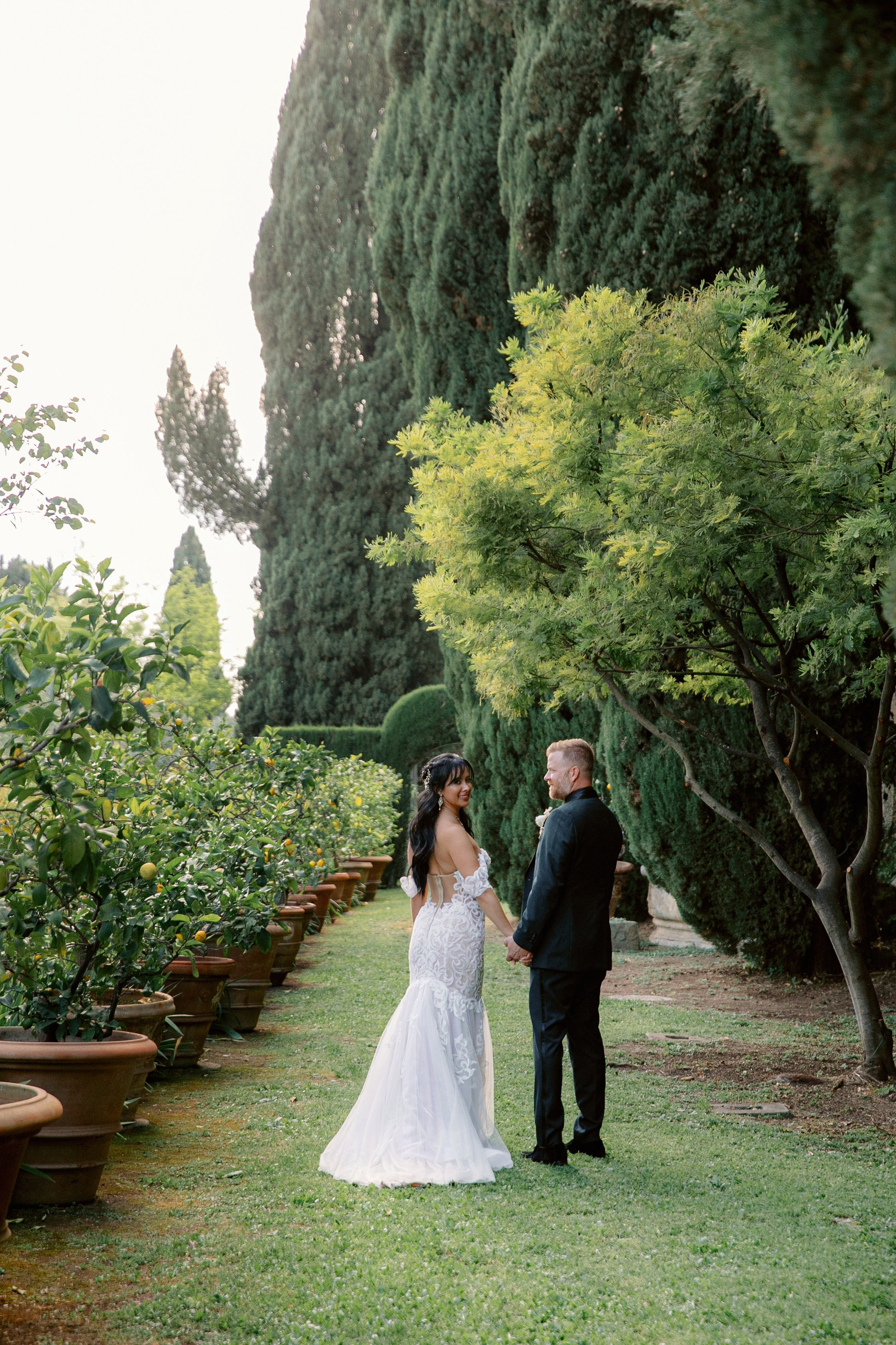Tuscany Castello di Montegufoni wedding. Iurkovski PHOTOGRAPHY in Europe. Luxury destination weddings and events
