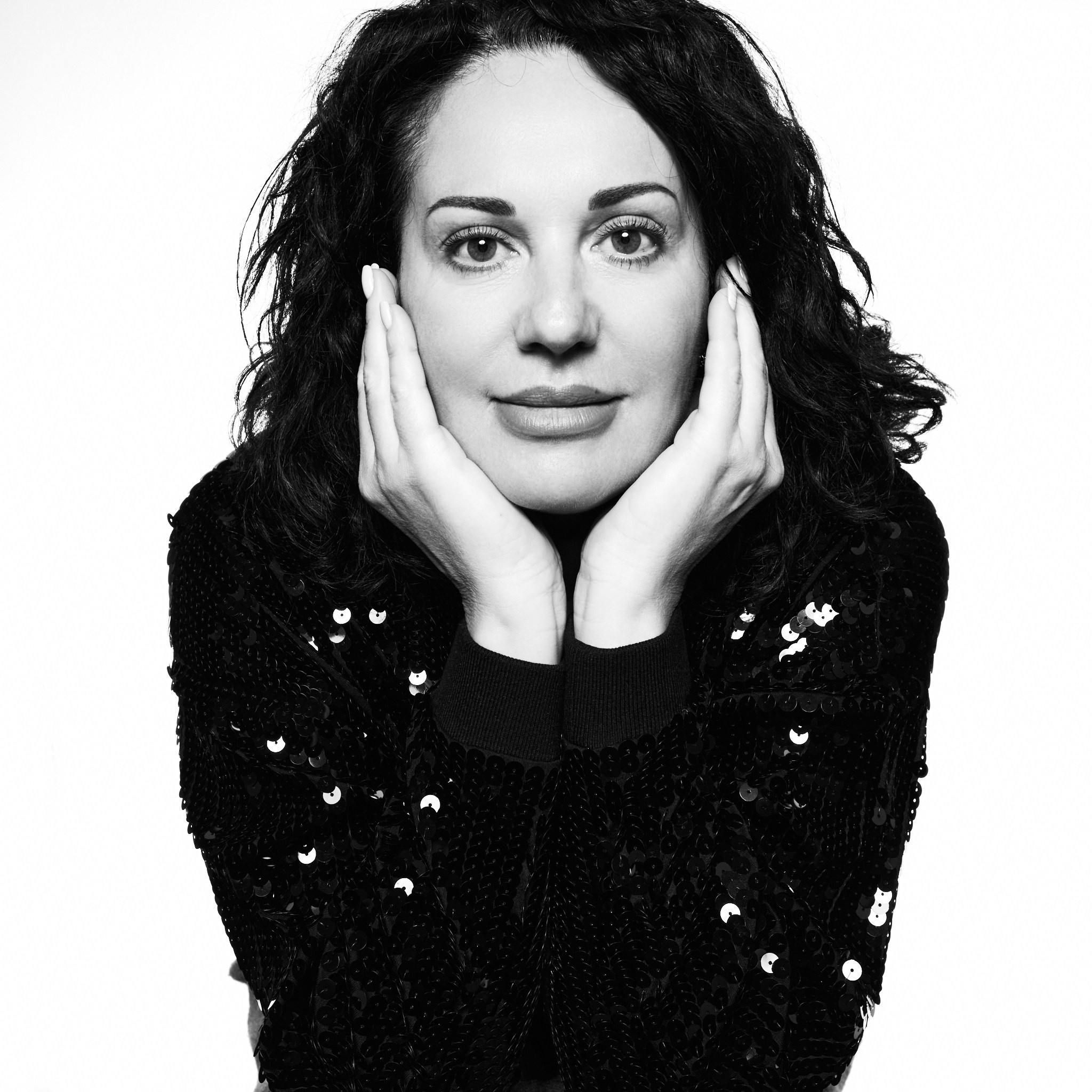 Portraits. Ekaterina Mitsen. Portrait photographer based is Spain