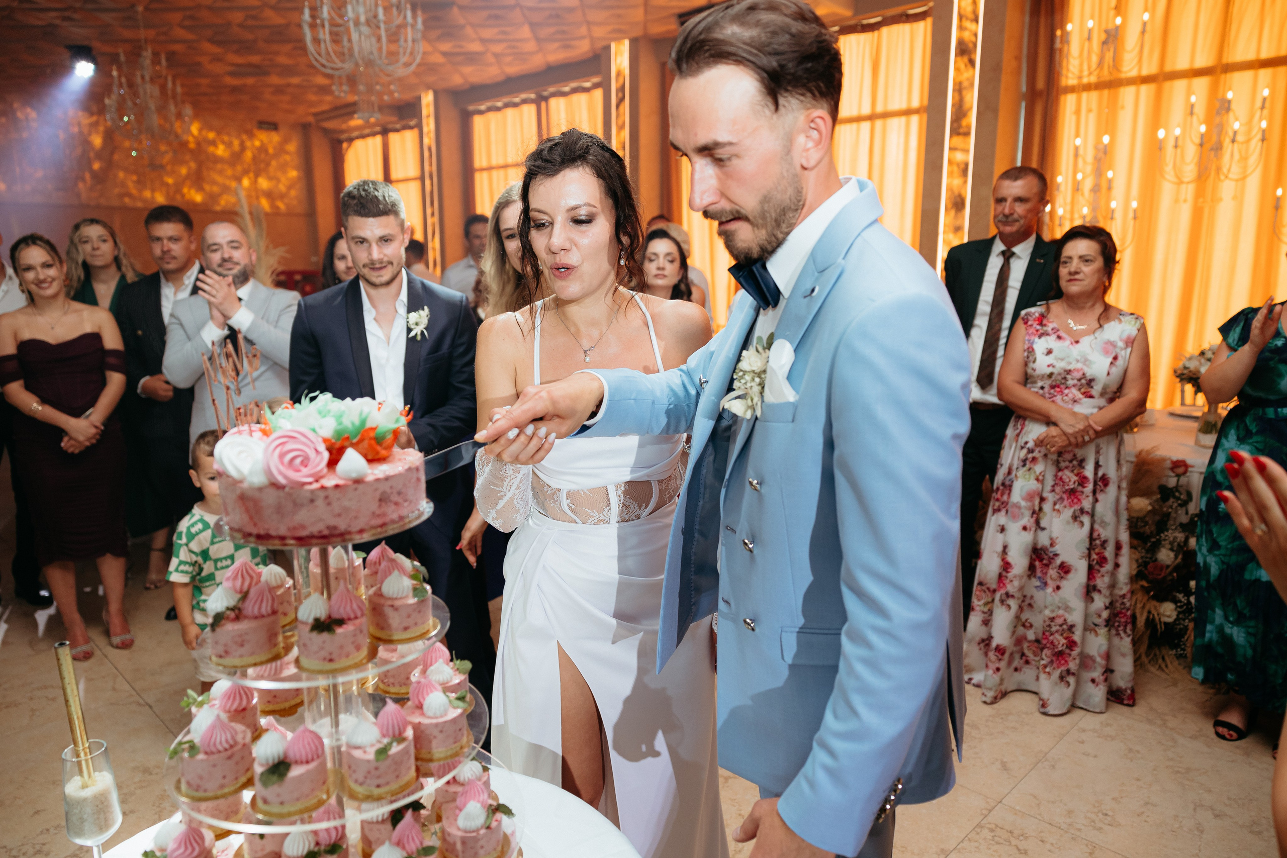 Roly & Lory. Wedding Photographer in Transylvania | Grozav Media