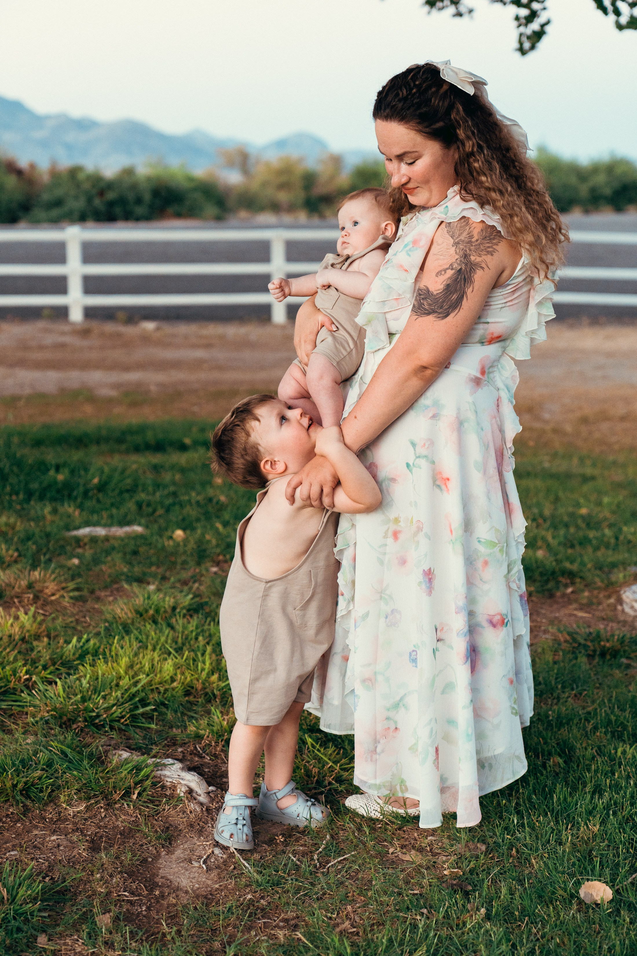 Yulya, Robert&Gordey. Wedding & elopement photographer Viktoriya Kravtsov. Las Vegas