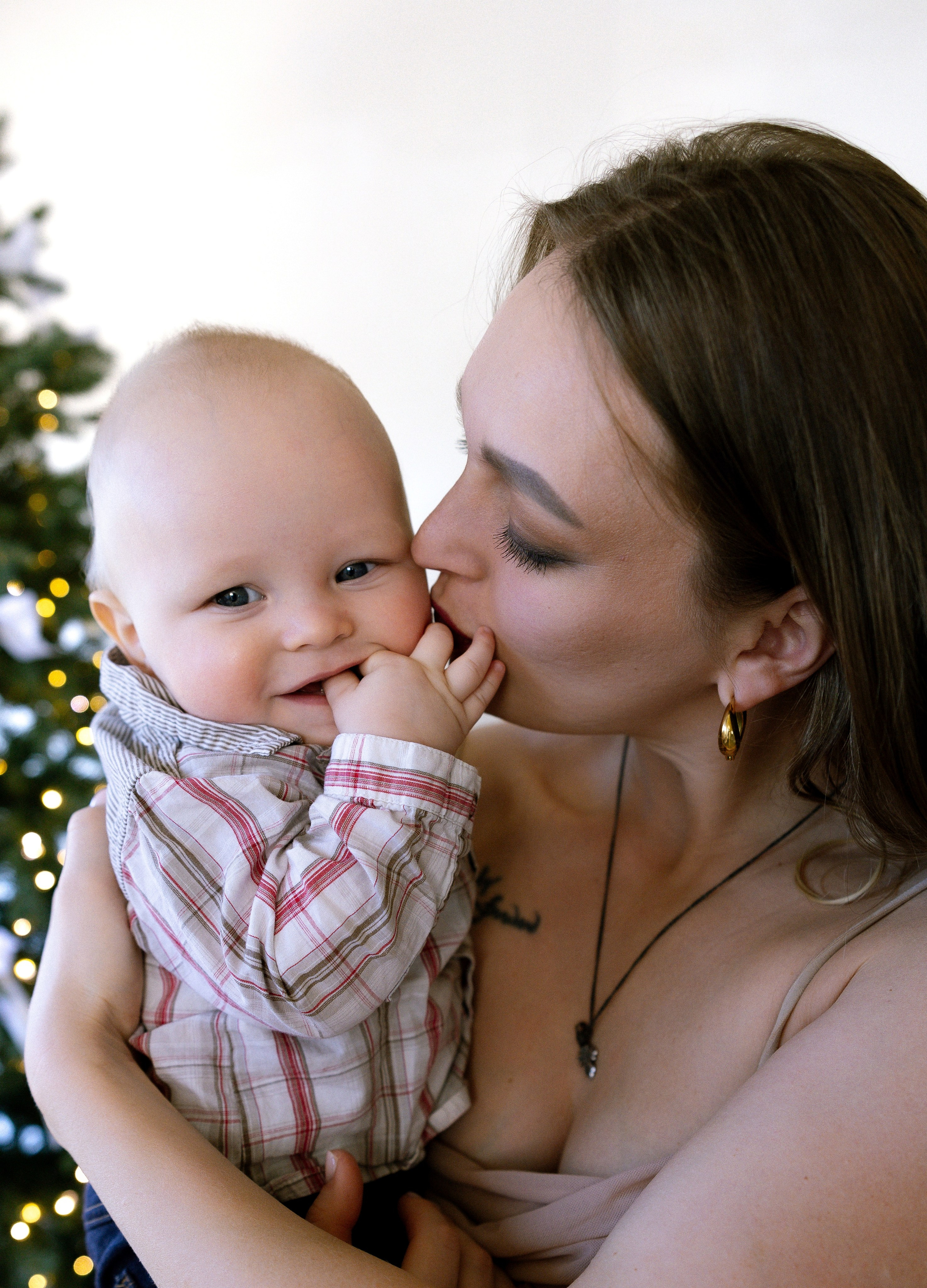 Christmas Family Photoshoot. Photographer Anastasia Nagibina