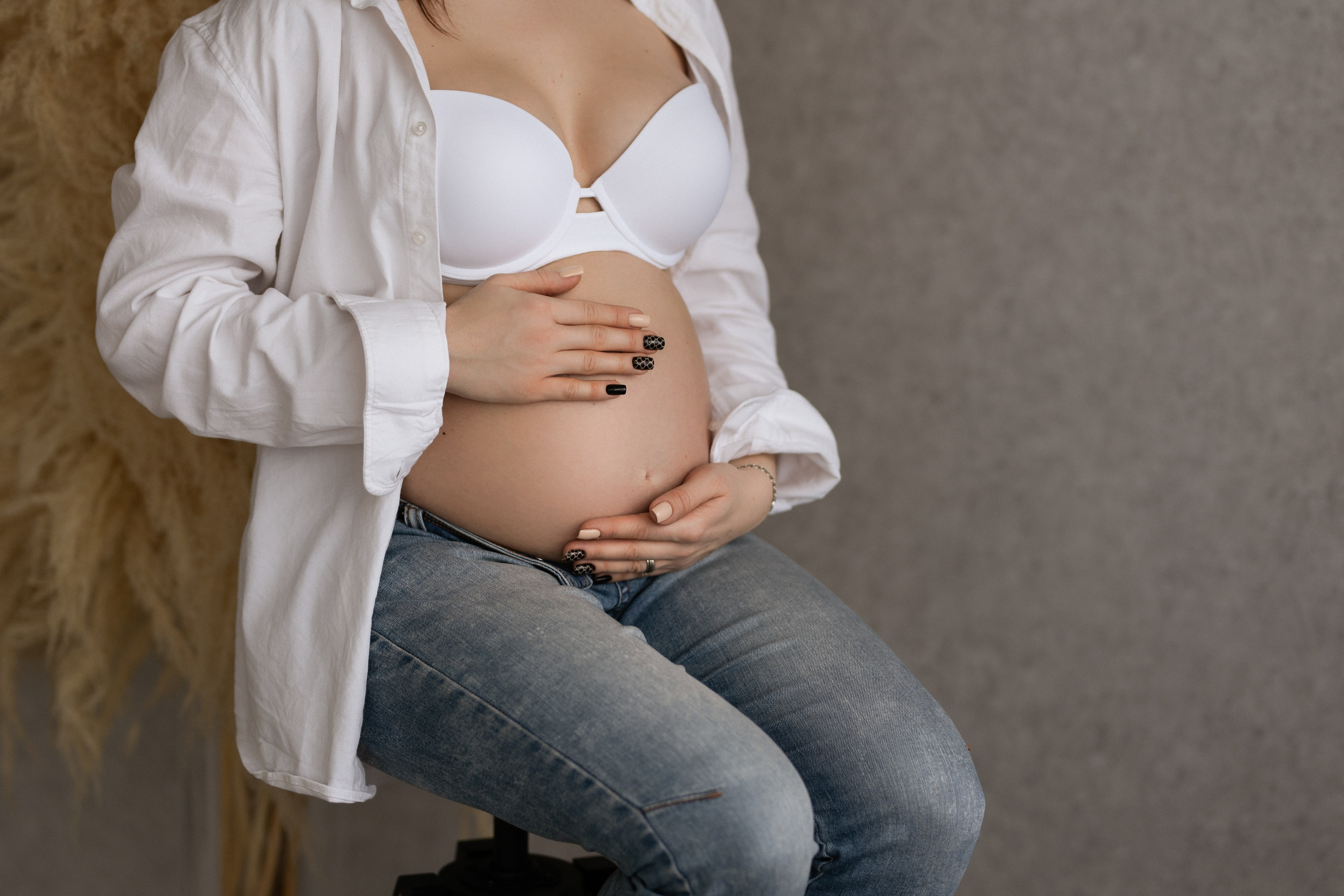 Laukimo (nėščiosios) fotosesija Marijampolėje, fotostudijoje