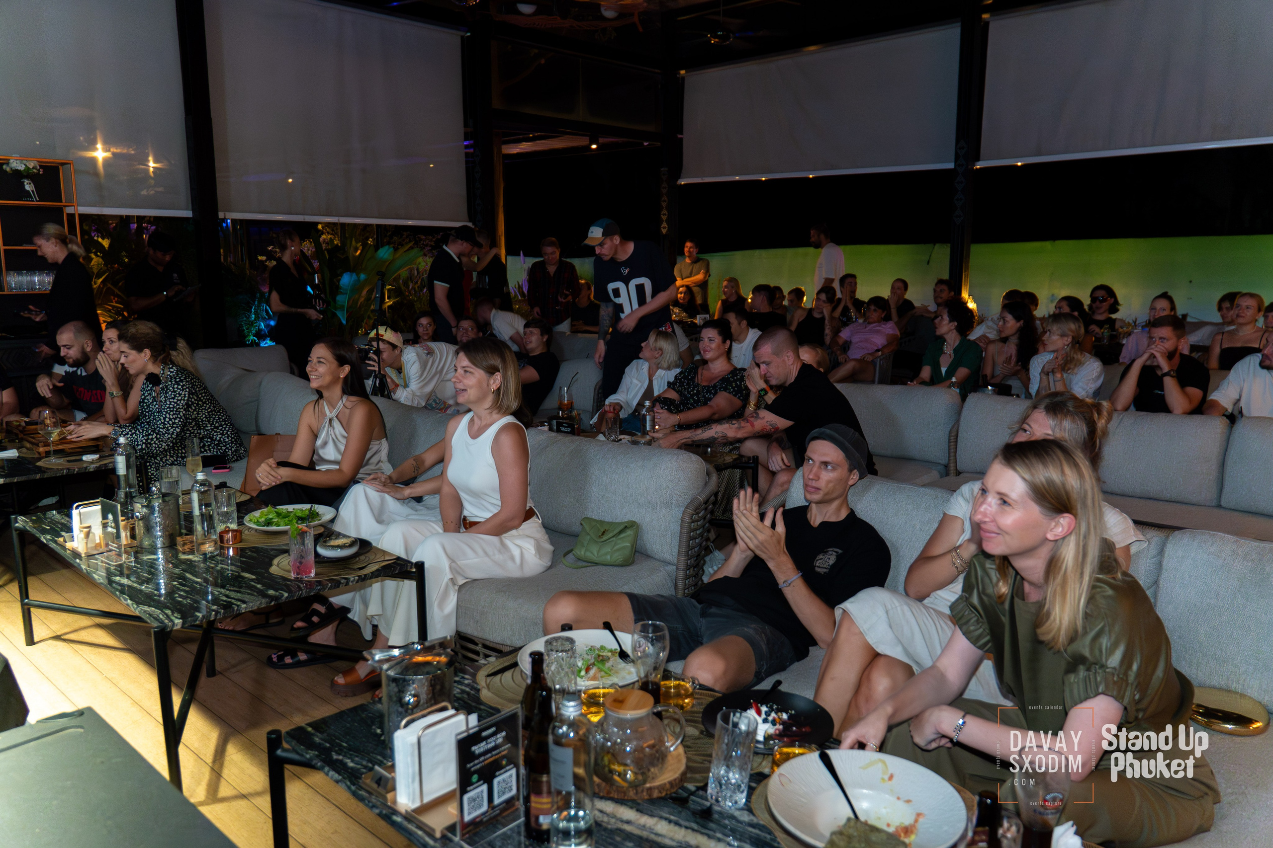 Standup Влада Лапина | Фоторепортаж | Афиша | DAVAYSXODIM.com PHUKET. АФИША|ФОТОРЕПОРТАЖИ|ИВЕНТЫ|ПХУКЕТ