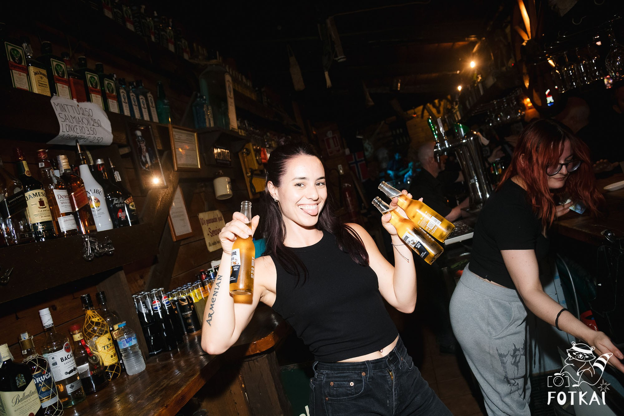 Los Ekilibristas de la Cuerda Floja — Фото с концерта в Торревьехе, 2026 | FOTKAI