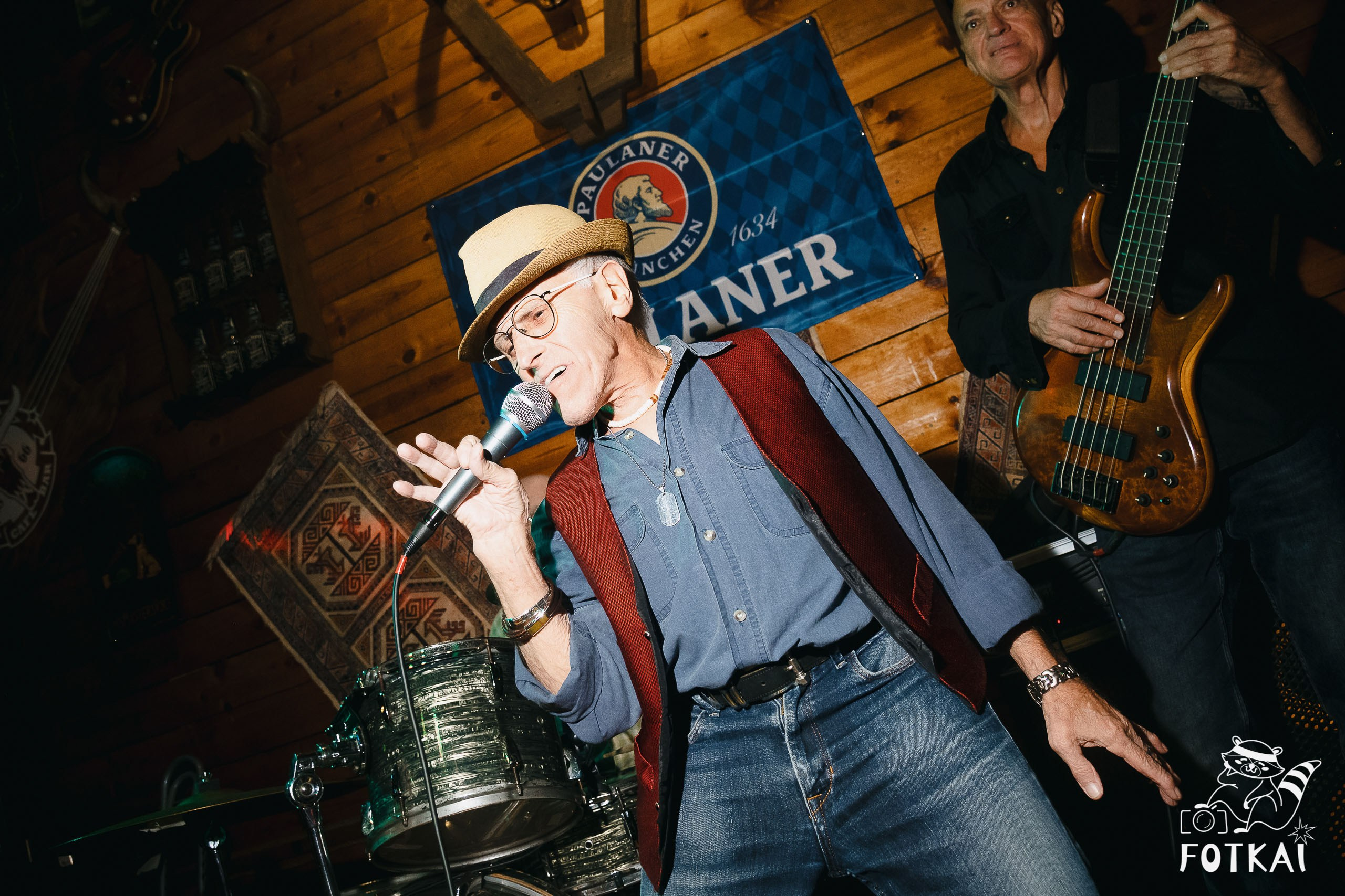 Фоторепортаж JAM Night в El Paso Bar, Torrevieja — живая музыка и атмосфера Коста-Бланки | FOTKAI