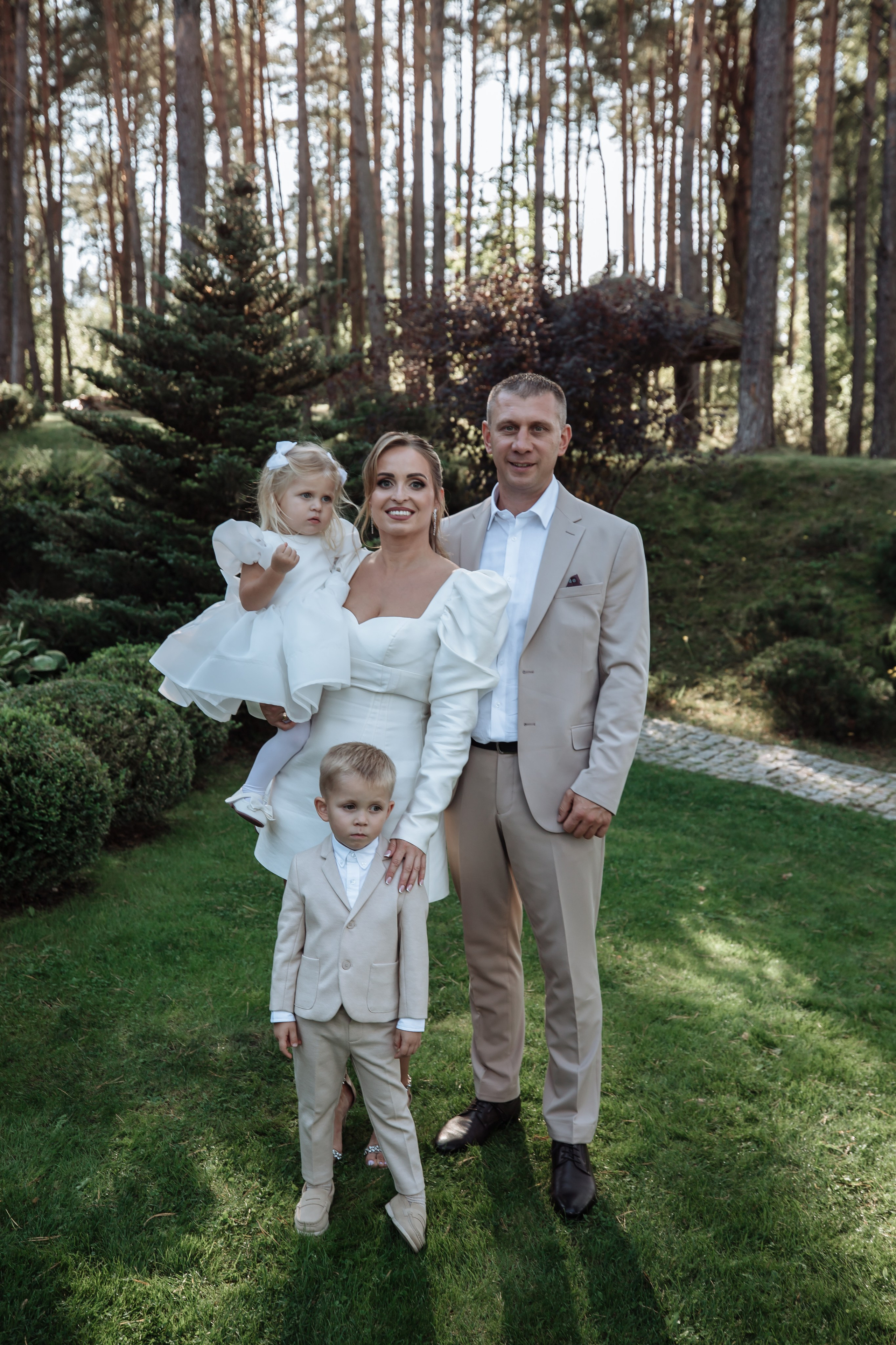 Emilijos krikštynos. Wedding, christening and family photographers in Vilnius, Lithuania