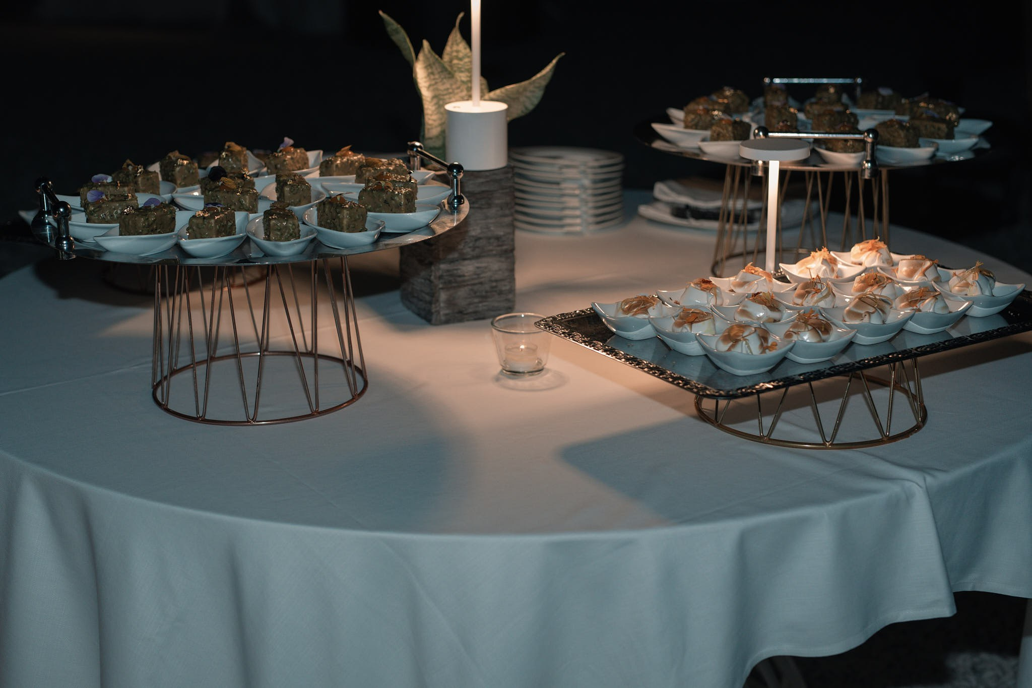 Roxie & Richard Wedding. Fotografo matrimonio Lago di Como Ferrari Media Production