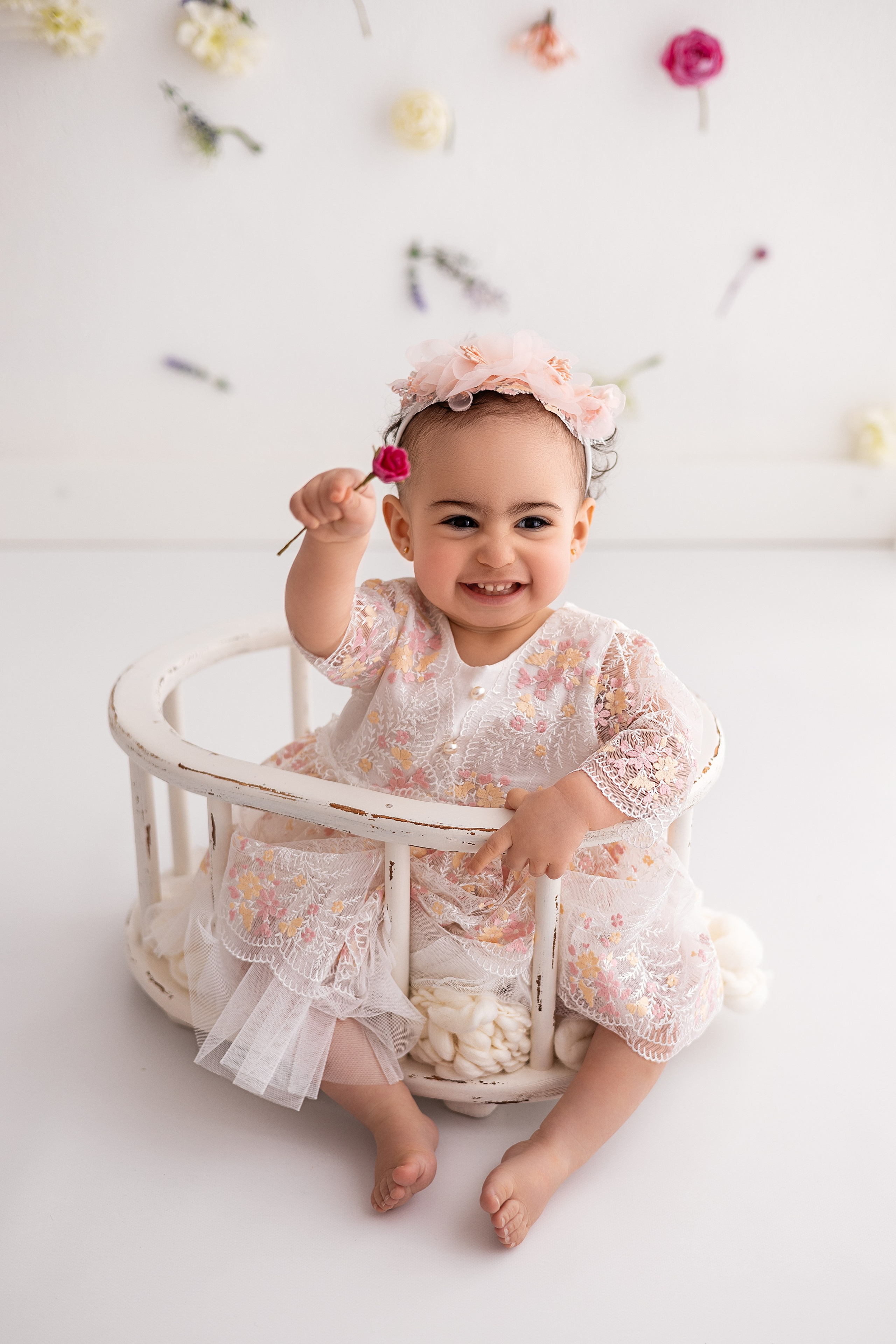 Erste Geburtstag „Cake Smash“. Neugeborene- Schwangerschaft- und Kinder Fotografin in Lehre