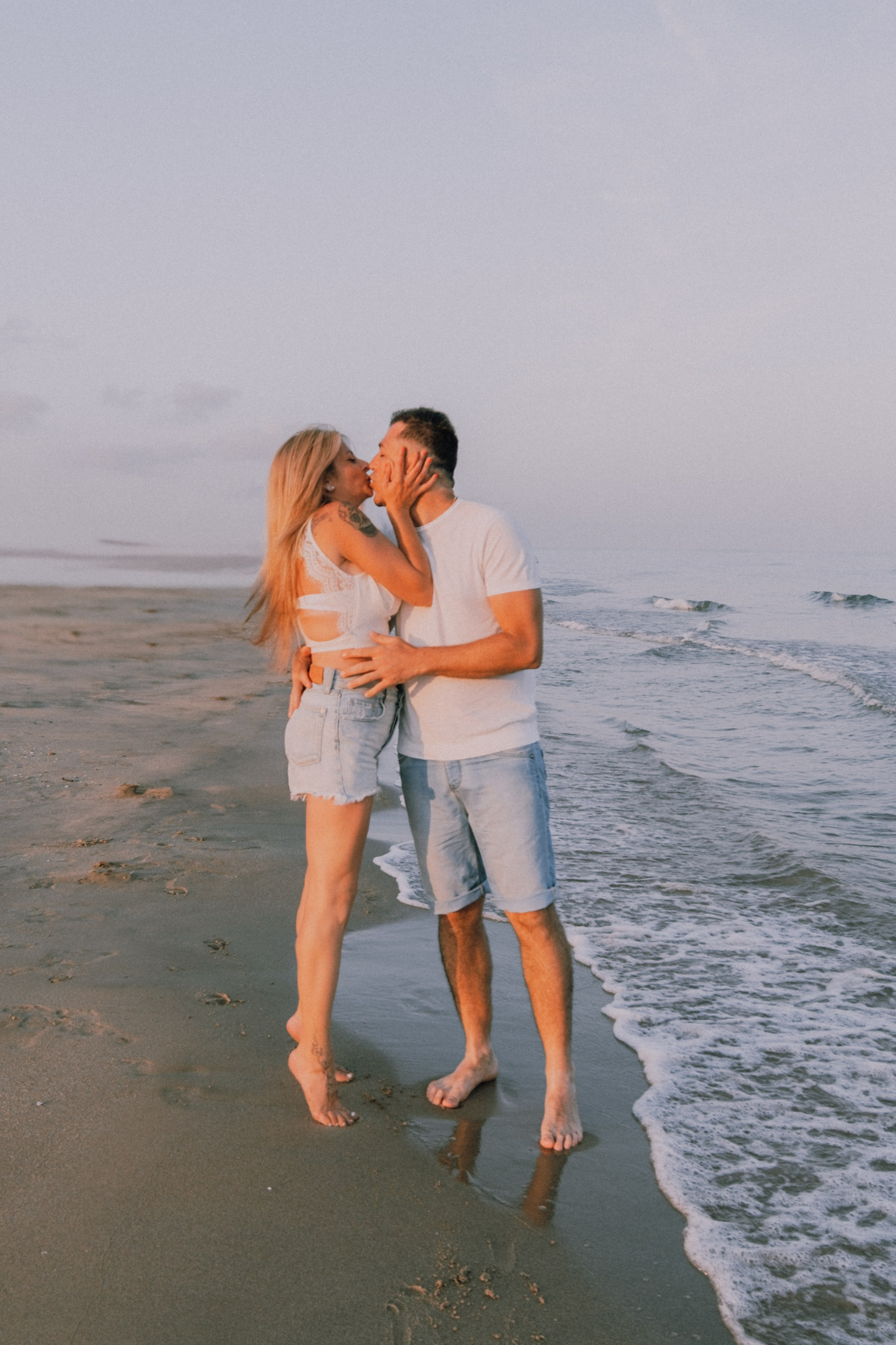Sesión familiar en la playa. Fotografía profesional en Calafell - Elena Medvedeva
