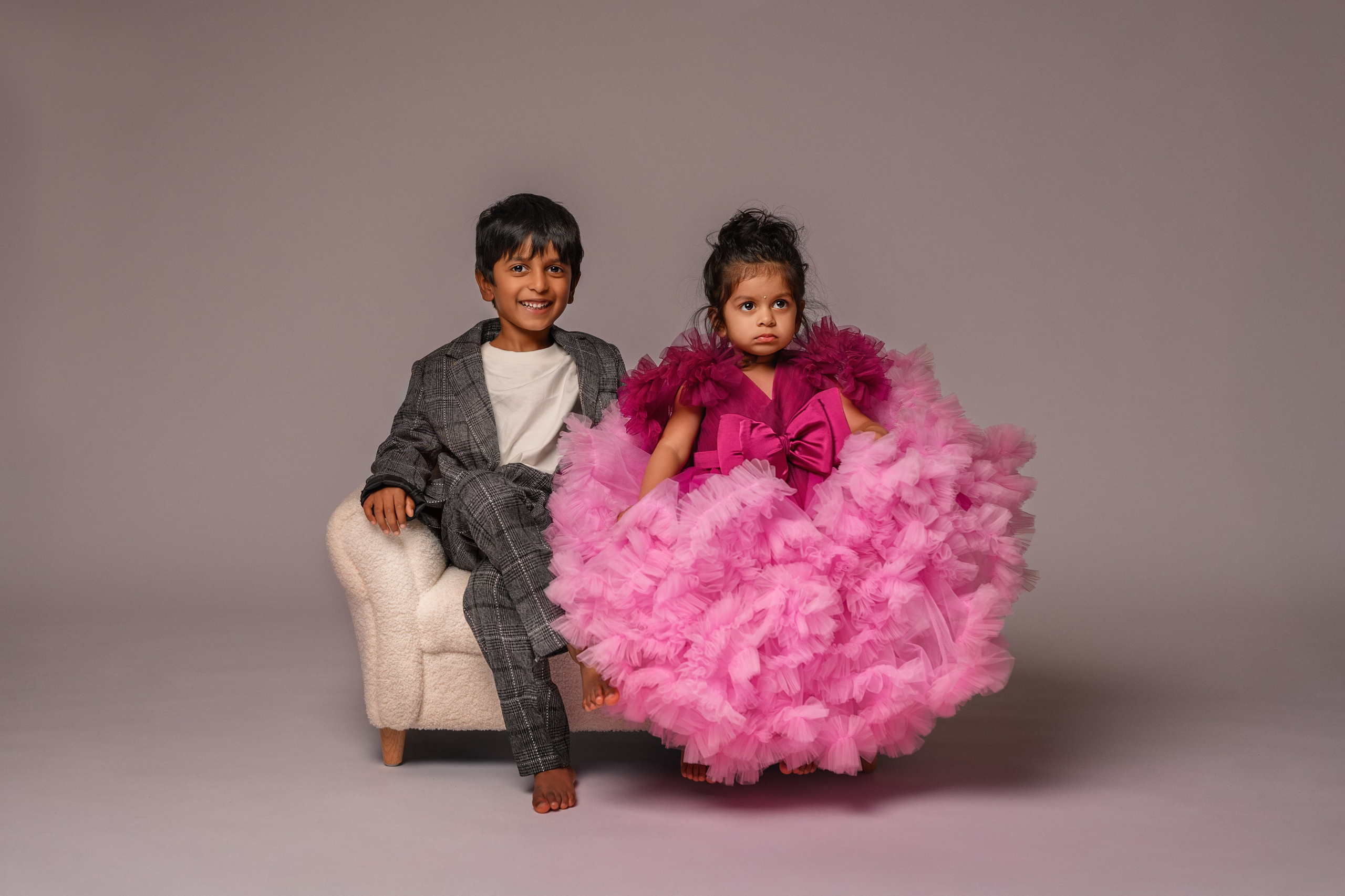 Mounica’s family. Wedding & portrait photography in the Seattle Area. Helen Michelle photographer