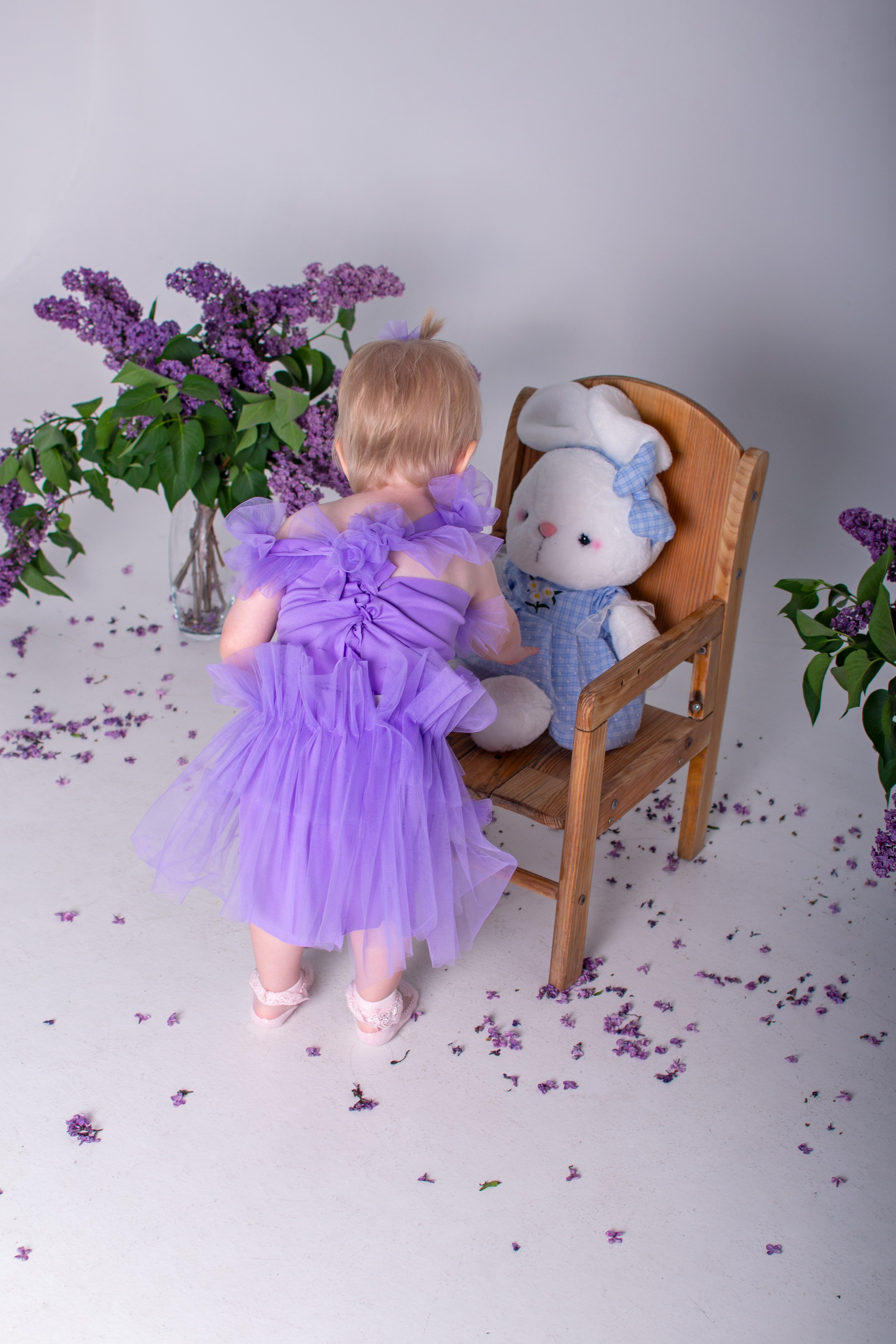 Маруся и сирень. Фотограф новорожденных в Темиртау и Караганде Любовь Жукова newborn