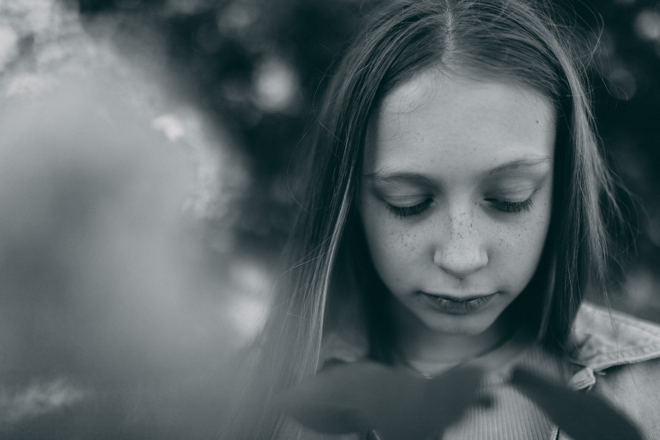 Фотосессия мамы и дочки на природе Mammas un meitas fotosesija dabā. Fotogrāfs Rīgā — Katerina Gordik