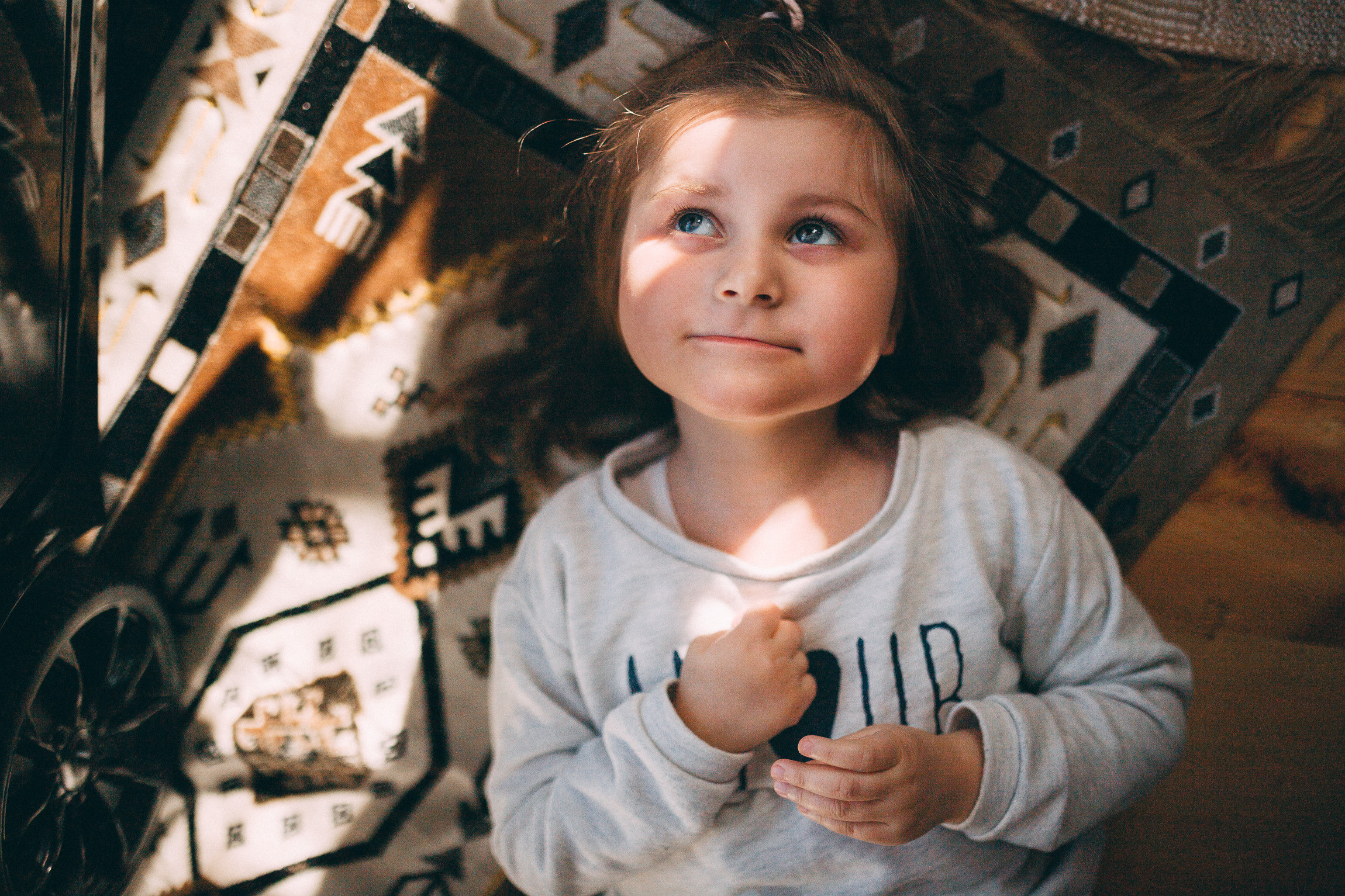 Bērnu mājas fotosesija Детская домашняя фотосъемка. Fotogrāfs Rīgā — Katerina Gordik