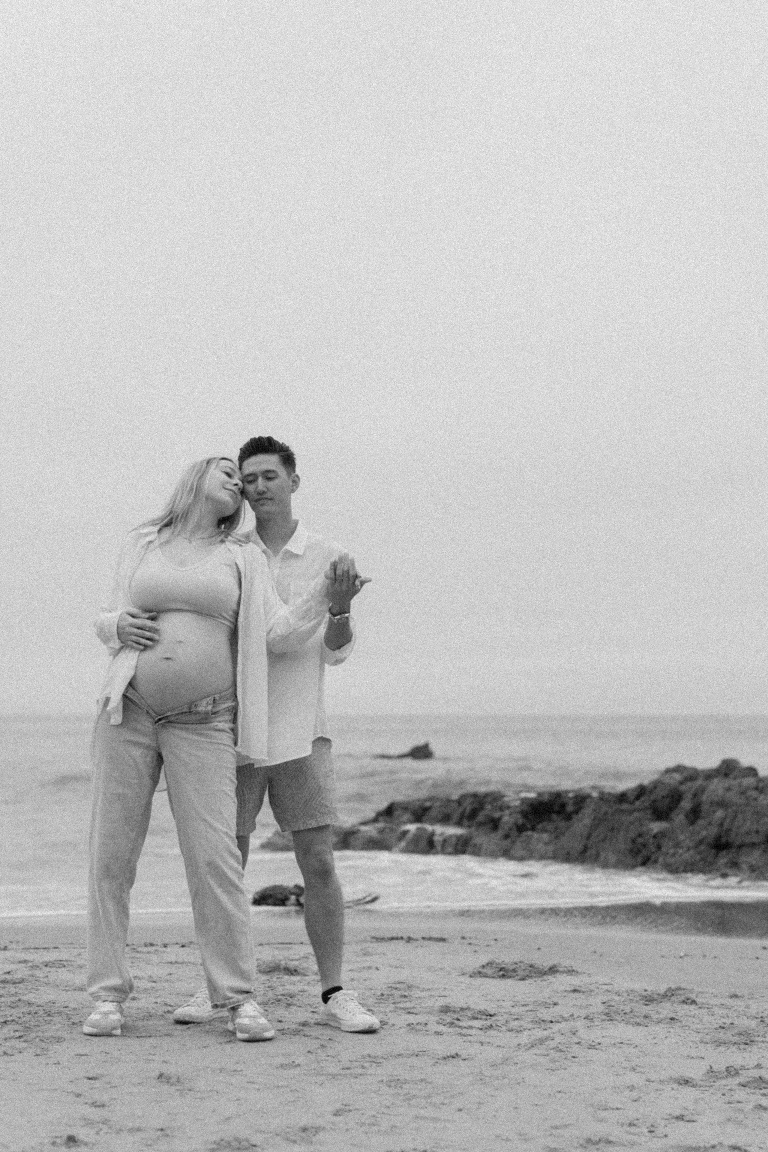Kate & Lence. Pregnancy photo shoot. Portrait, family, maternity & wedding photography & videography in SoCal Kseni Vibe