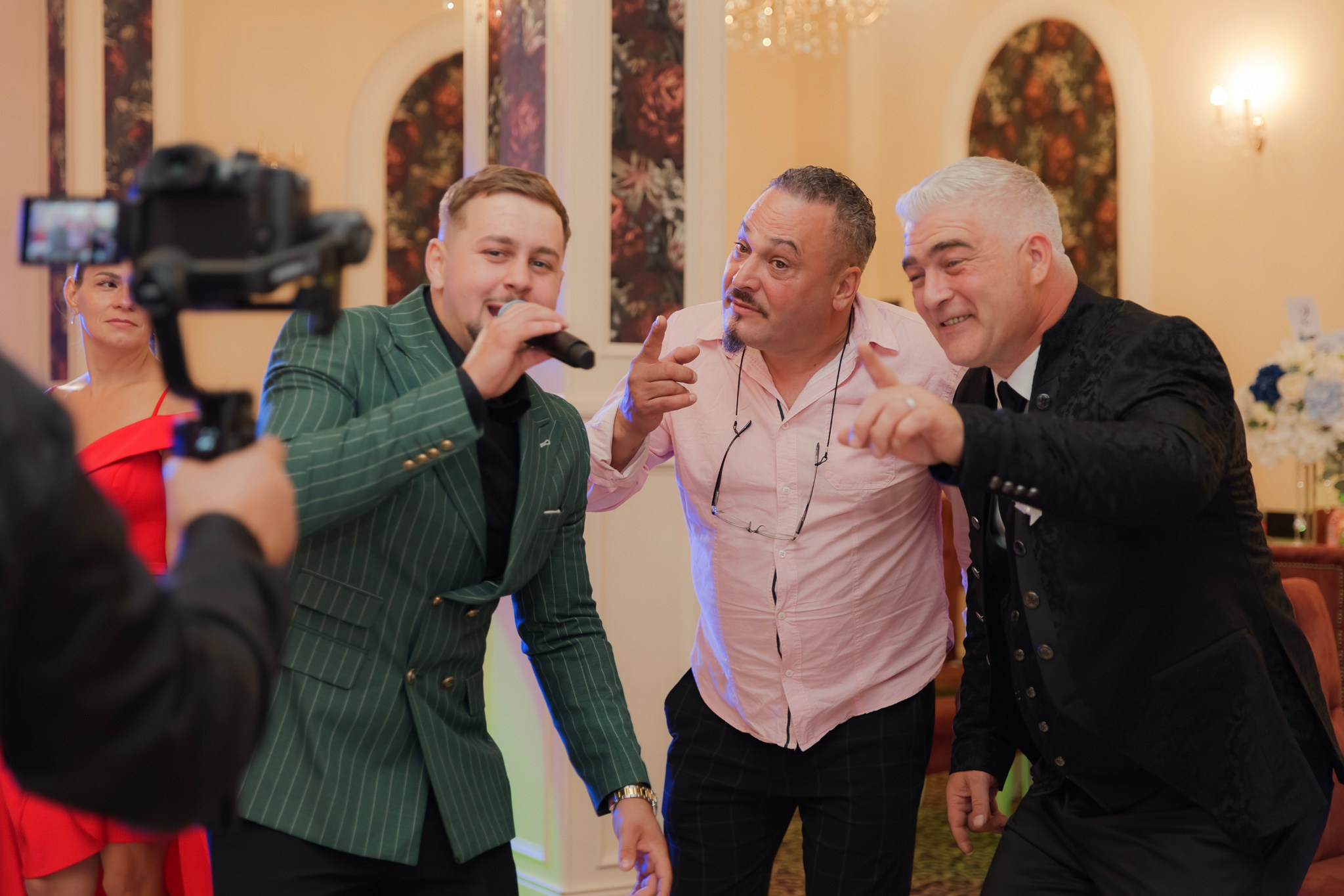 Mihai & Oana. Servicii foto-video profesionale, pentru momente de neuitat