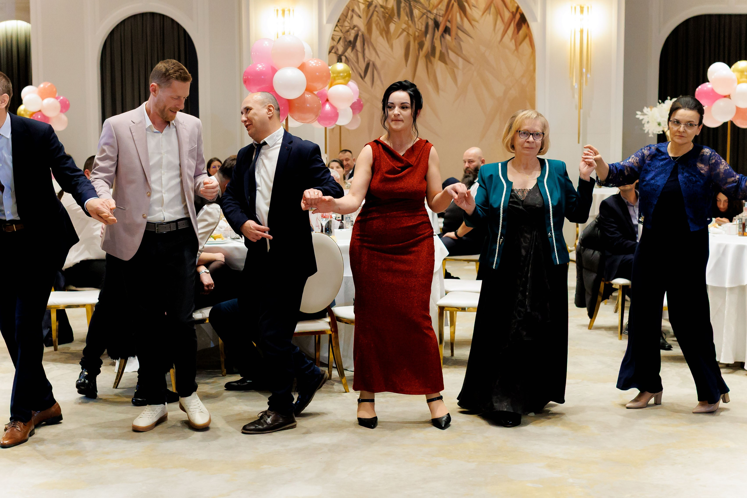 Povestea voastră, regizată de noi |Cristi Turculet Videograf Nuntă Suceava | wedding highlight. Servicii foto-video profesionale, pentru momente de neuitat