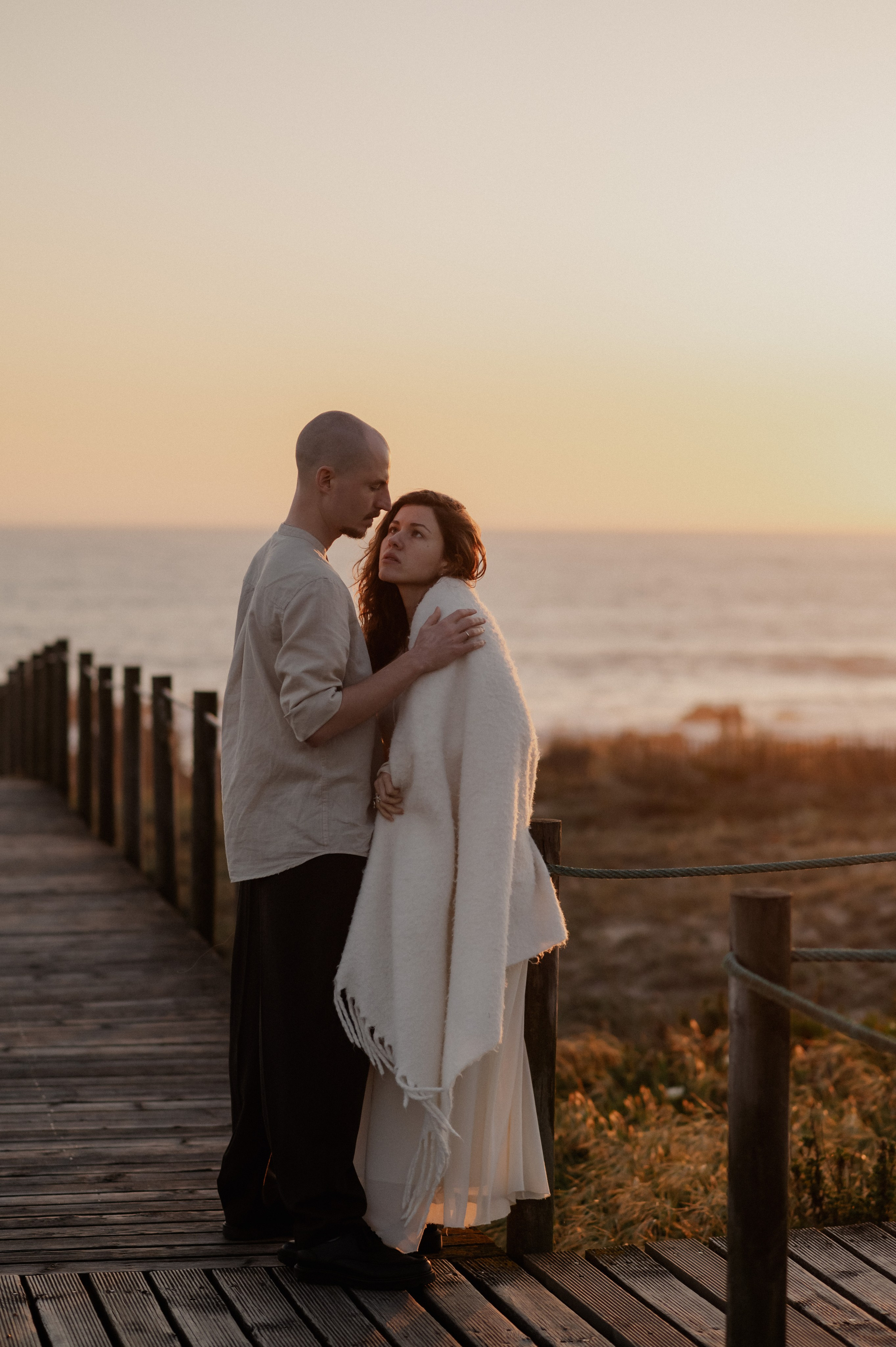Zuhause im Herzen | Shooting an der Ozeanküste. Fotografin Ansbach - Paare | Hochzeit | After Wedding