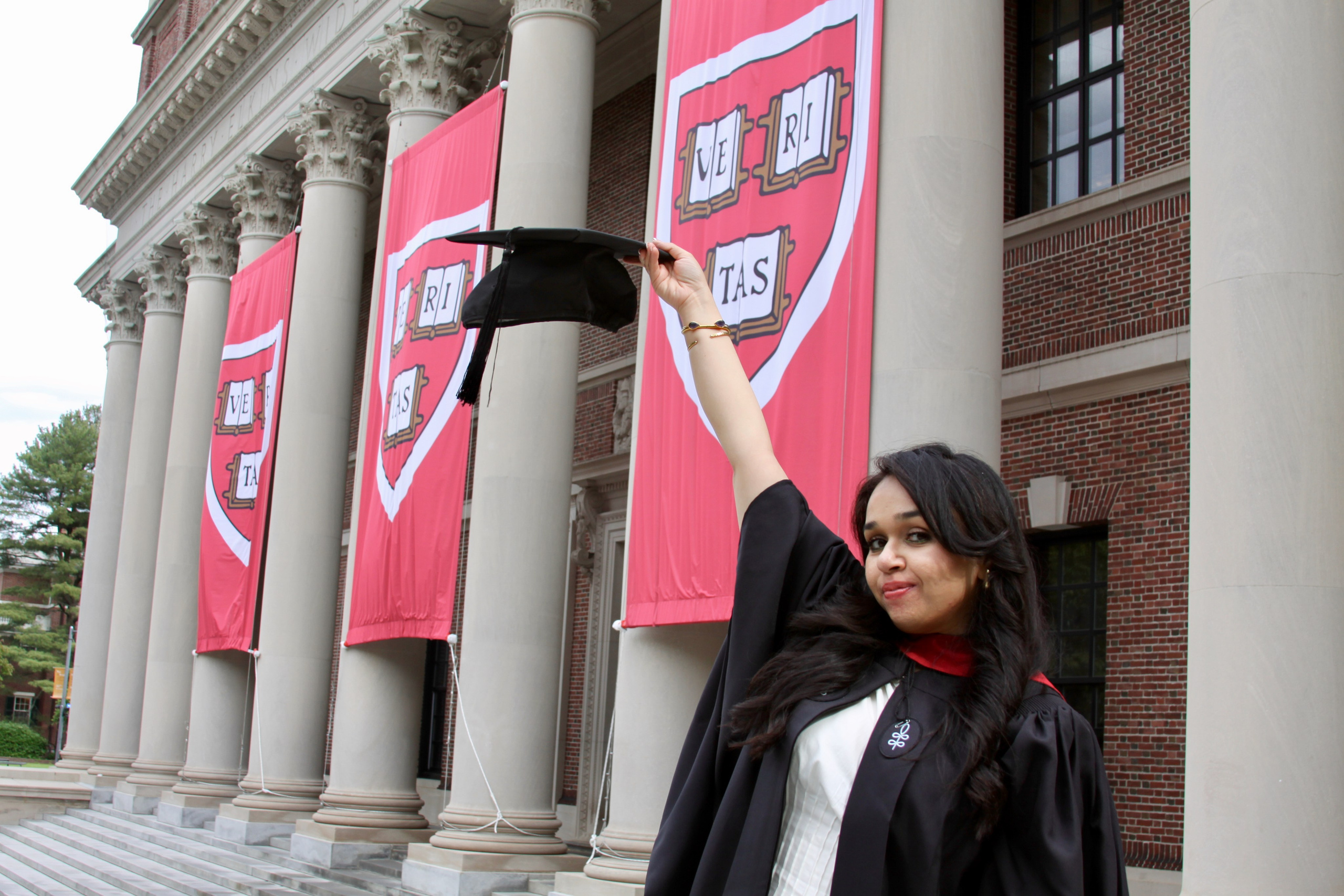 Masters graduation with Sadaf (part of group shoot). Kelly Sang, graduation and portrait photographer in Boston