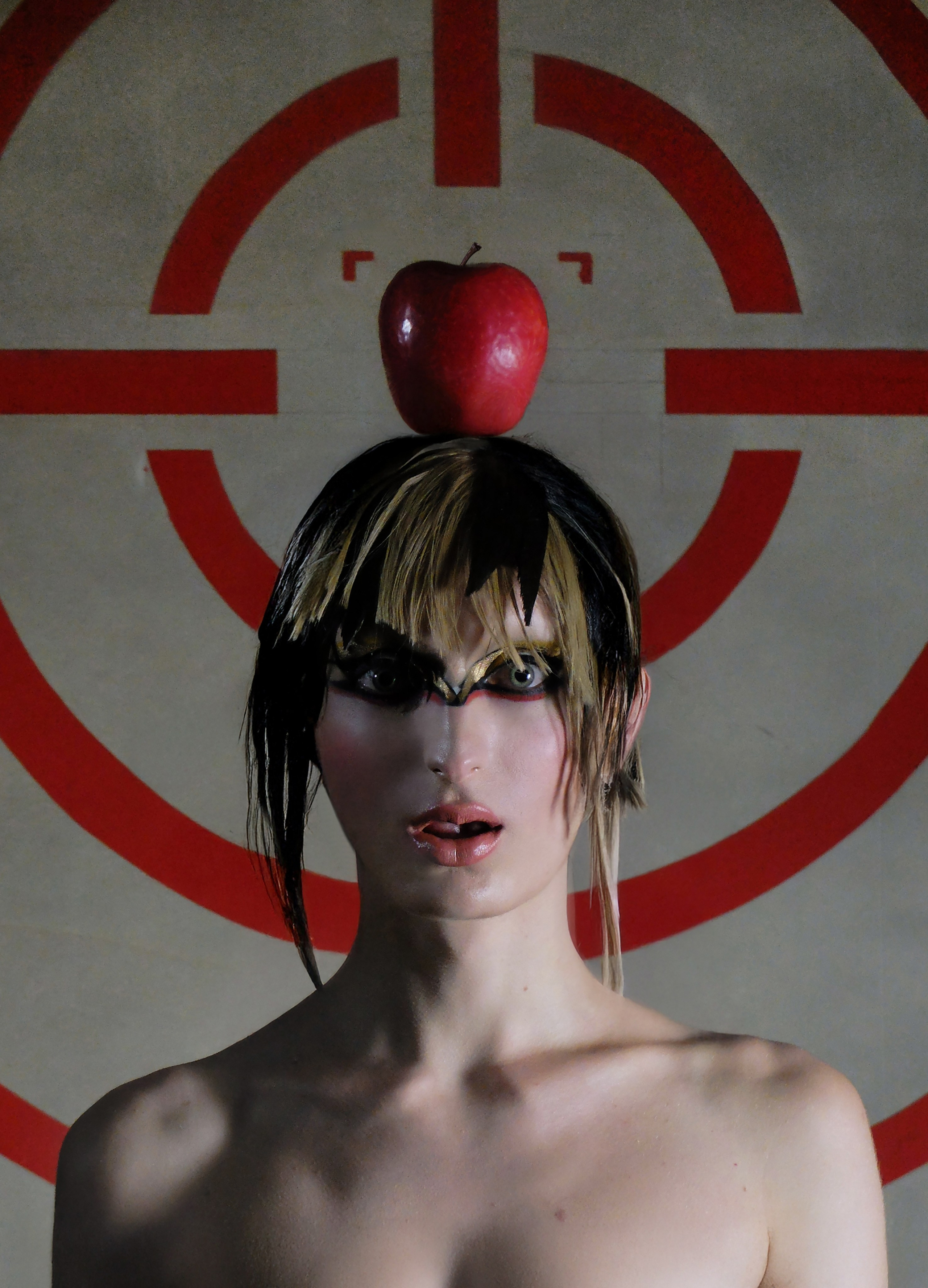 King Kong №21 Cover Story. Sasha Chaika