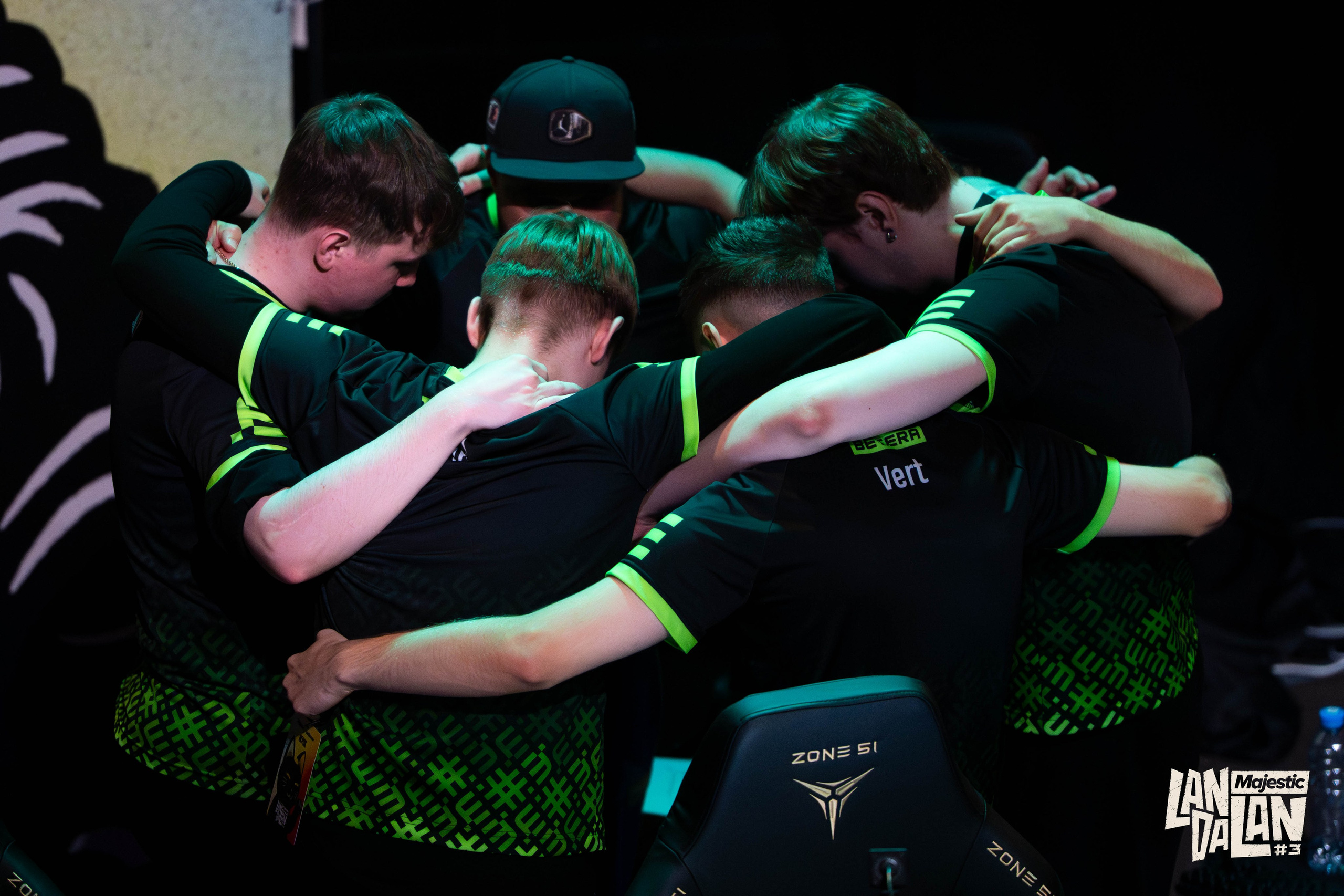 LanDaLan & FRAG & GLuck Yungstar & UCA