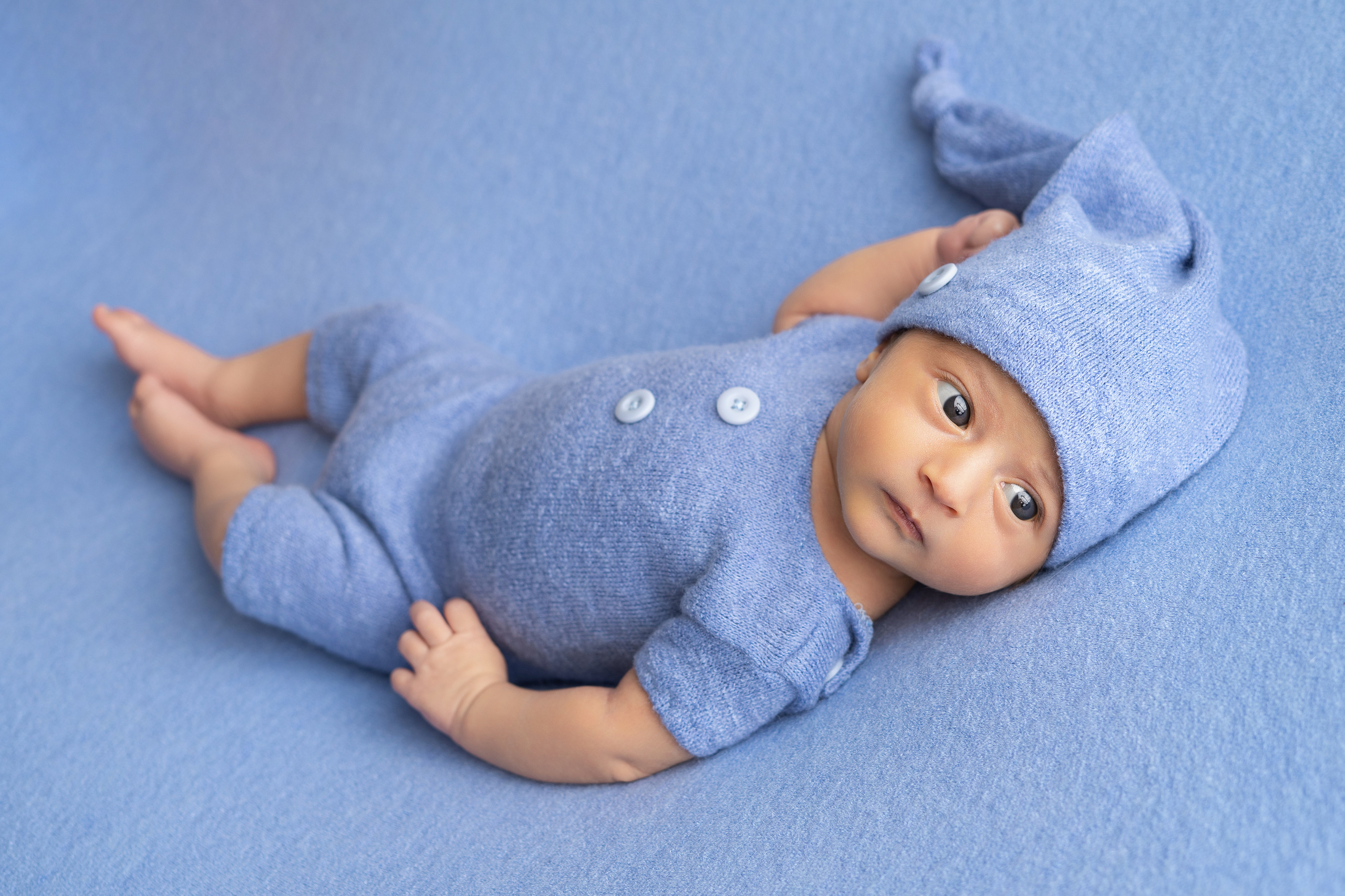 NEWBORN PORTFOLIO. Newborn Photographer and life casting in Dubai Dariya Saeed