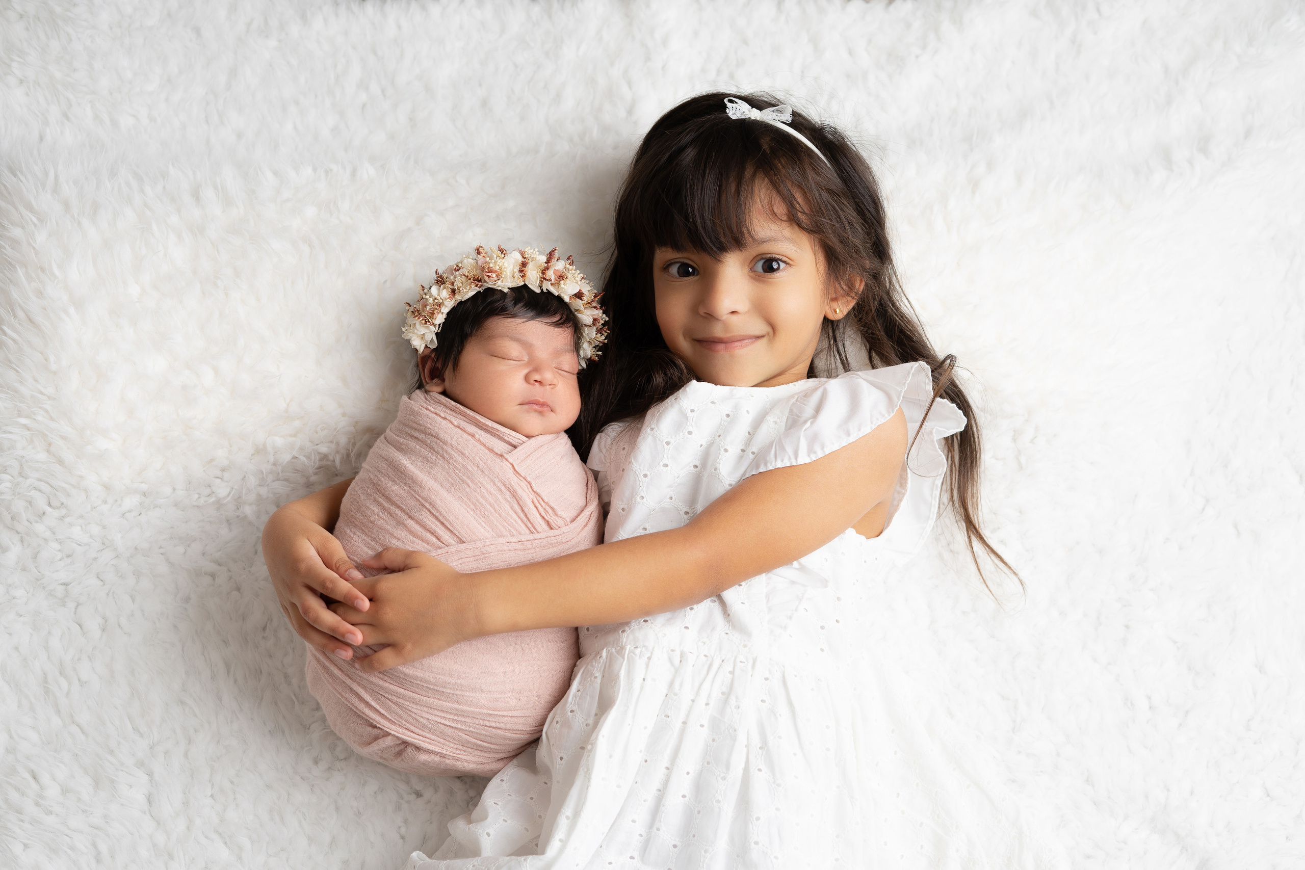 NEWBORN PORTFOLIO. Newborn Photographer and life casting in Dubai Dariya Saeed