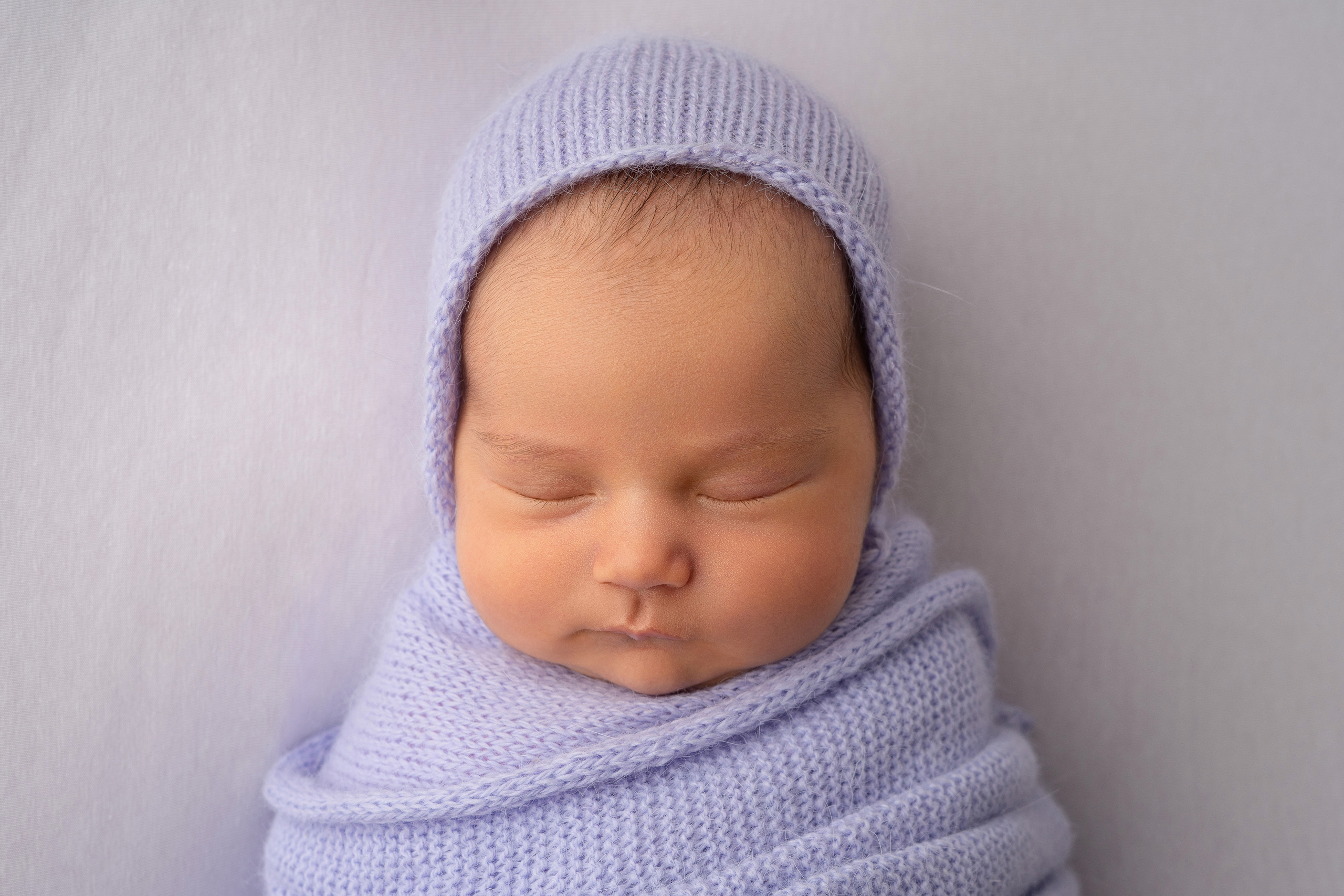 NEWBORN PORTFOLIO. Newborn Photographer and life casting in Dubai Dariya Saeed