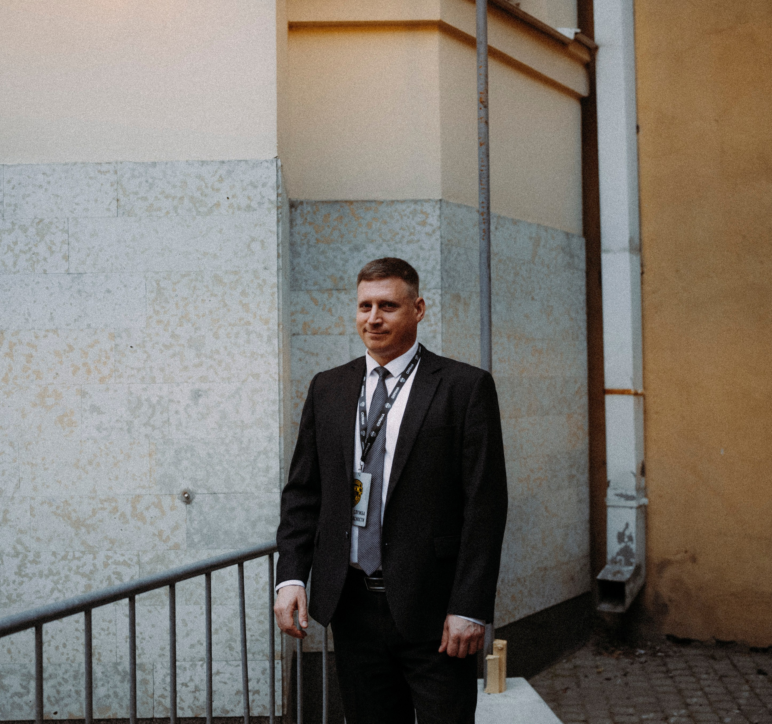 2024. Стрит-фотография, полная абсурда, идиотизма и красоты