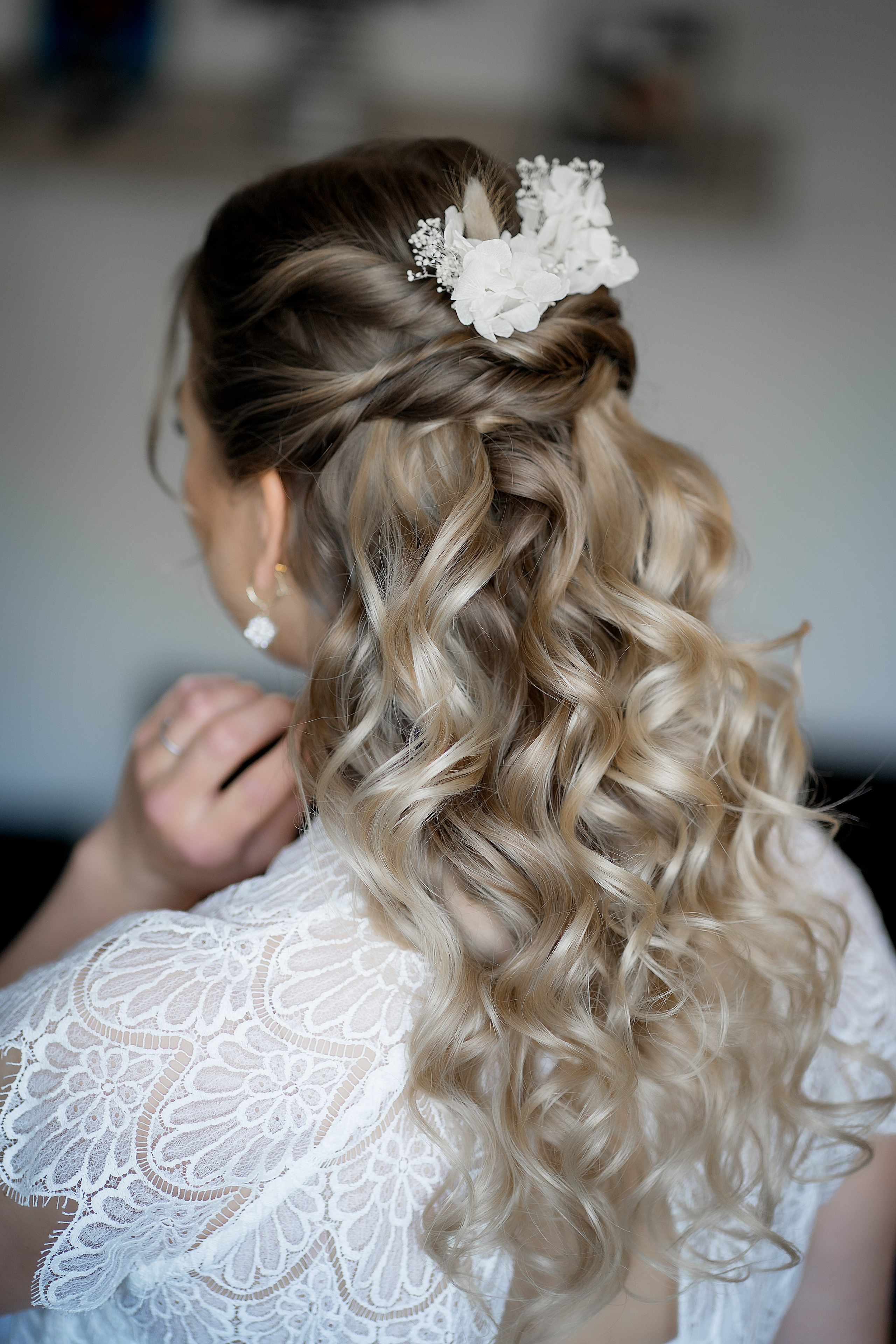 Haarstyling. Brautstylistin Irina, in Hamburg und Umgebung