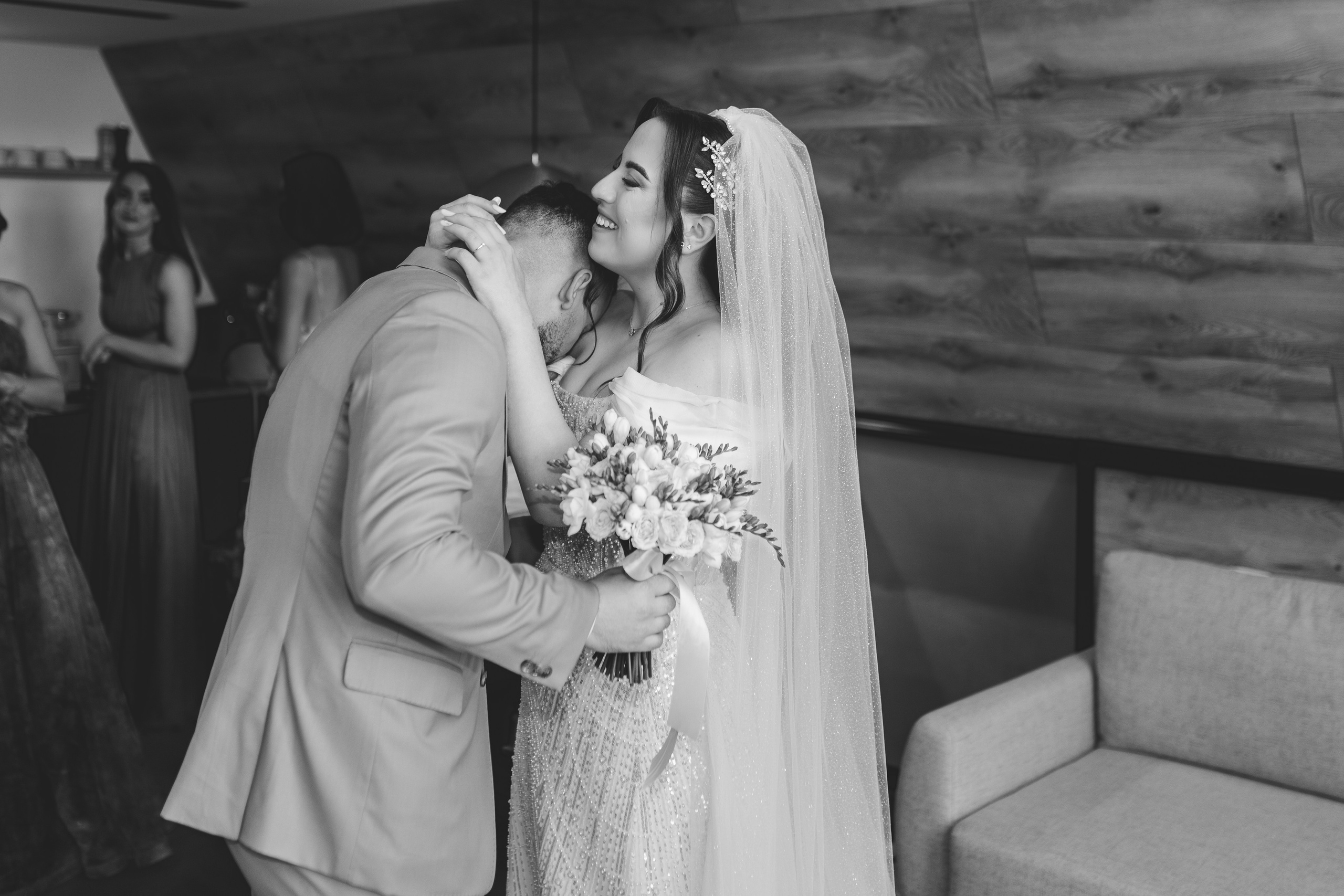 Mihai & Iasmina. Lucian Dedeu — Fotograf de nuntă și eveniment