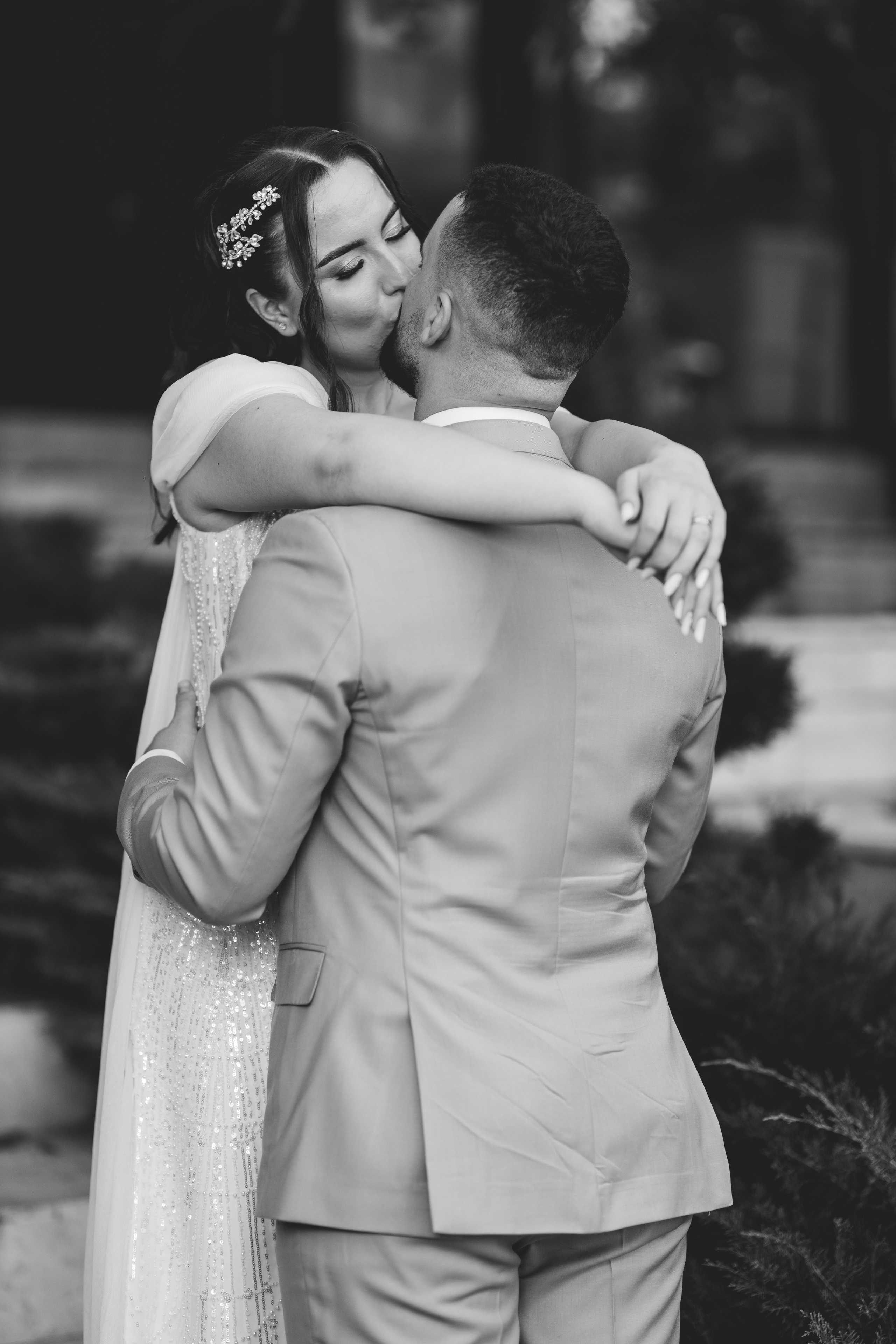 Mihai & Iasmina. Lucian Dedeu — Fotograf de nuntă și eveniment