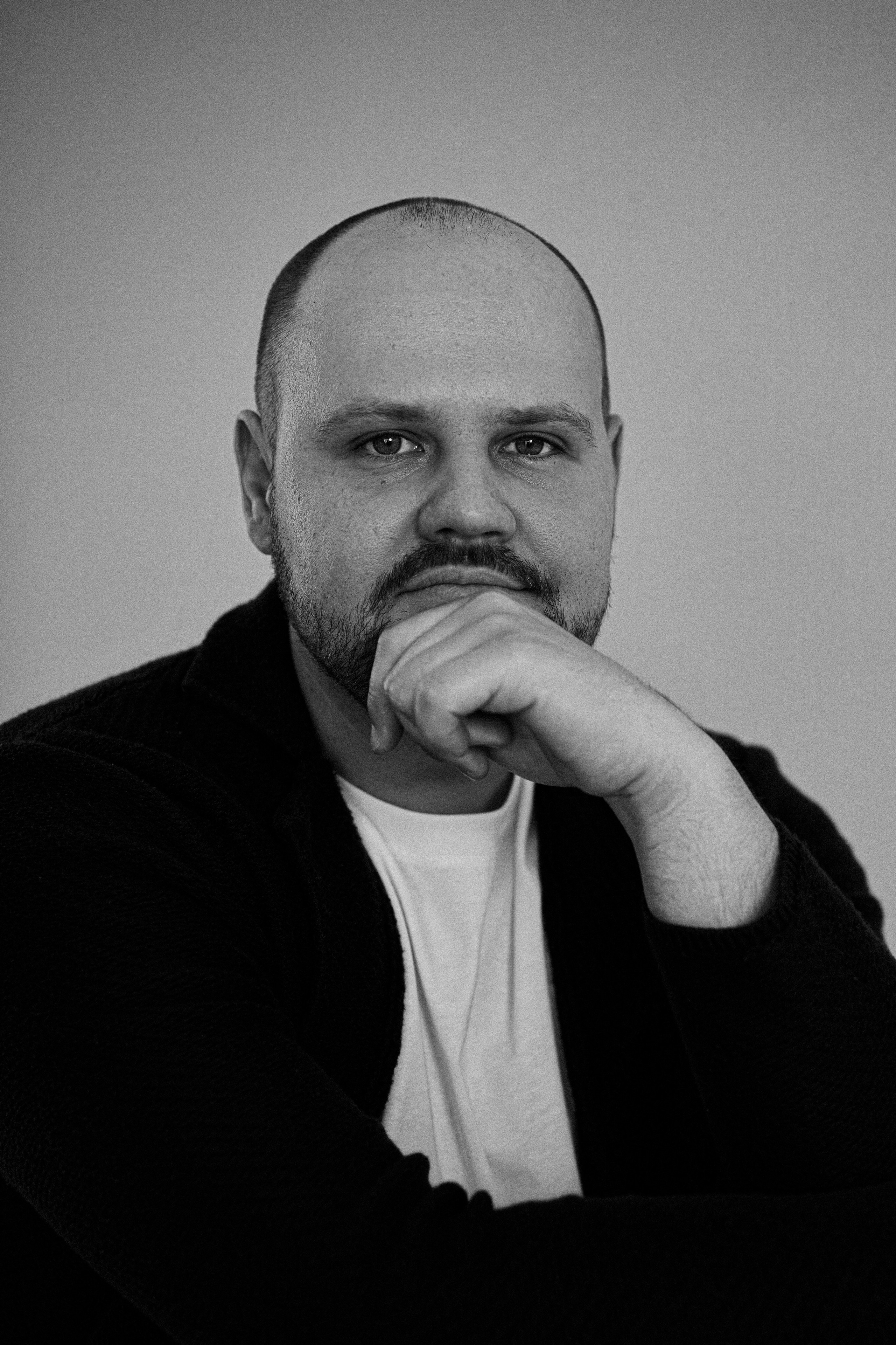 Денис. Бизнес портрет. Фотограф в Барселоне Жанна Захарченко