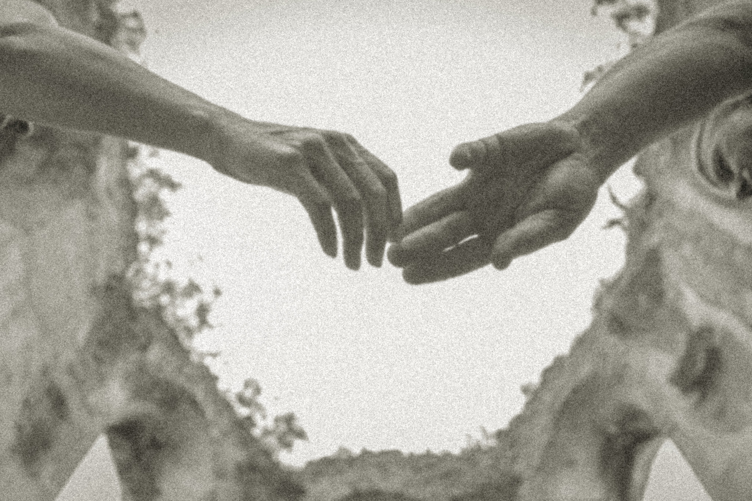 Balade en moto. Histoires d’amour, séances photos de famille et de mariage en France