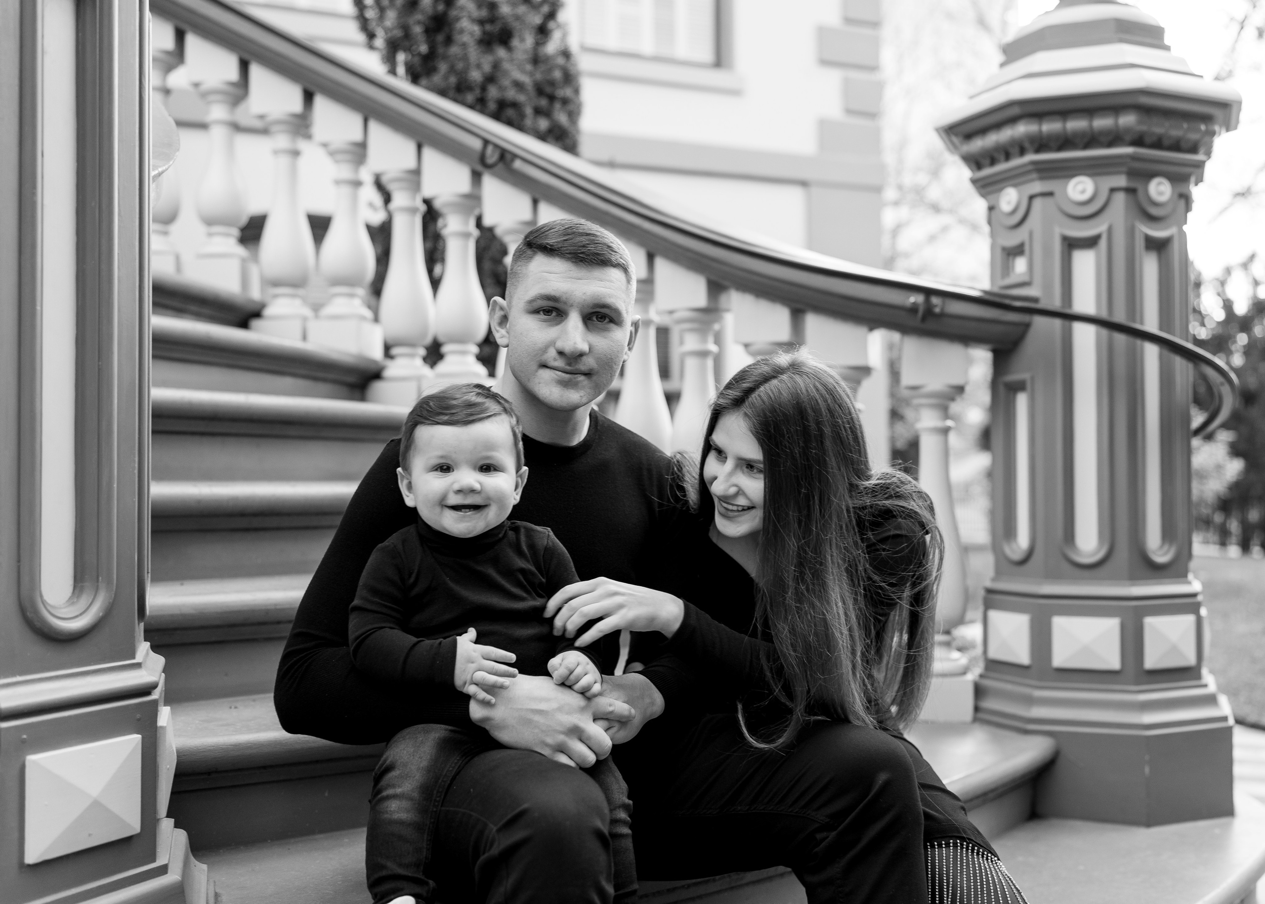 Artem, Nadia & Elisha. Family photographer in Sacramento | Sofia Pavenko