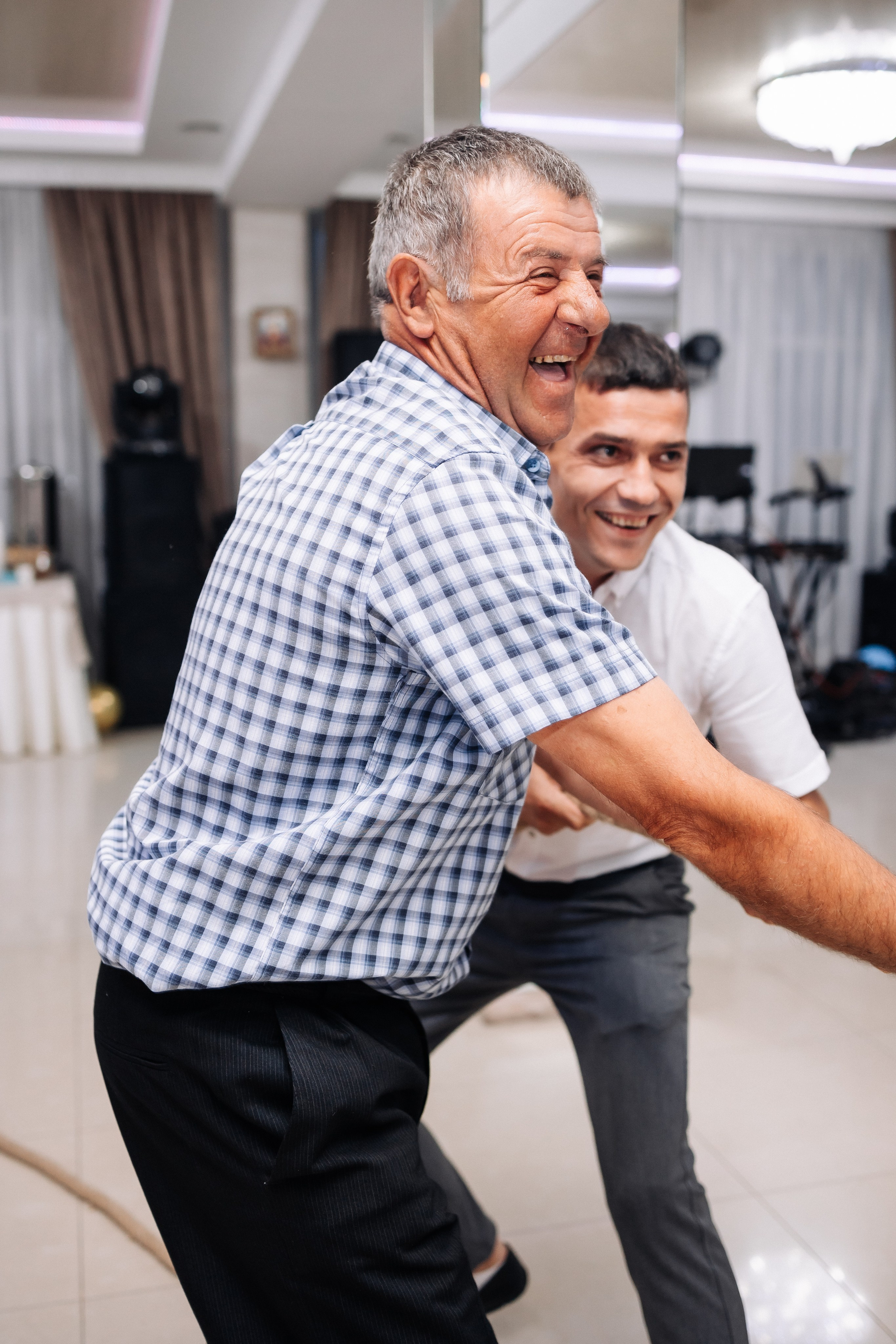 Marius & Amelia. Fotograful evenimentului tău